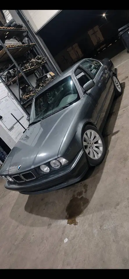 BMW 530 v8, foto 2