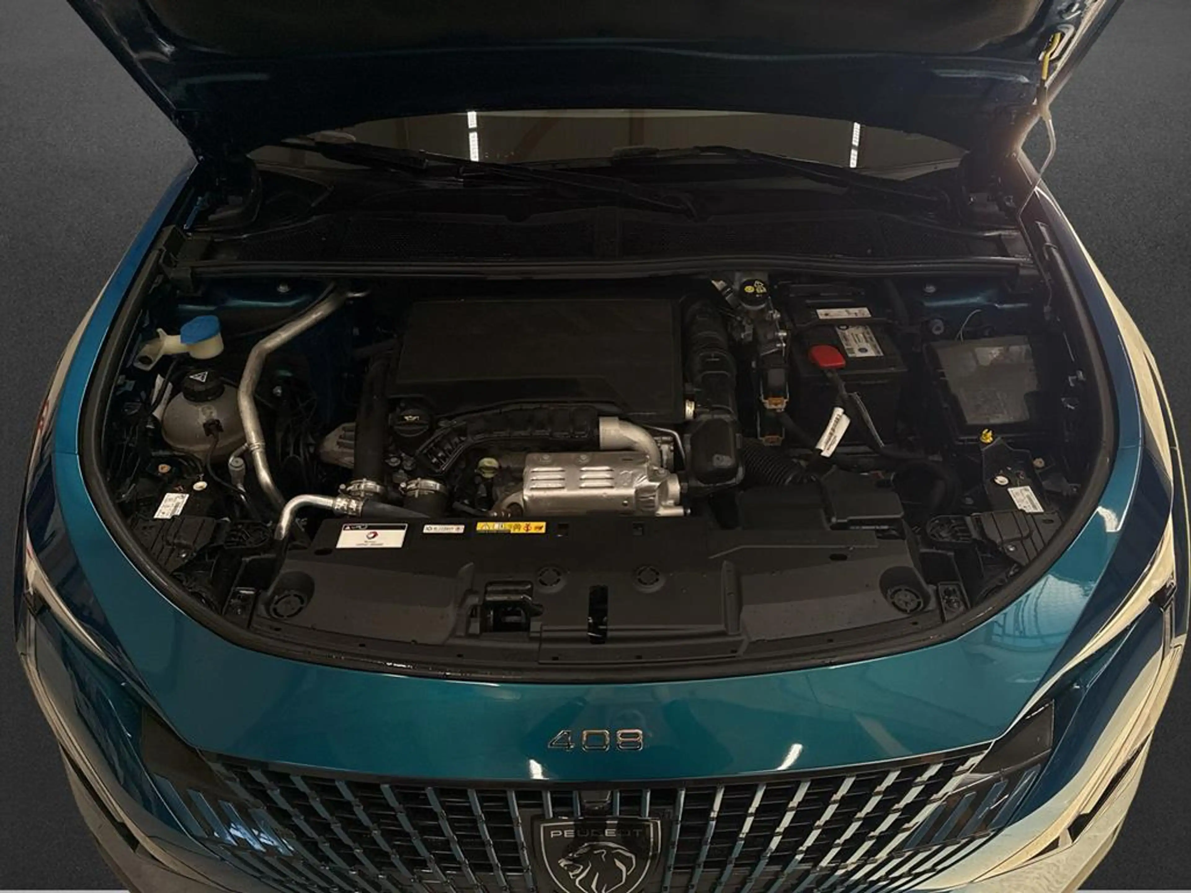 Peugeot 408 GT PureTech 130 EAT8 — photo 8