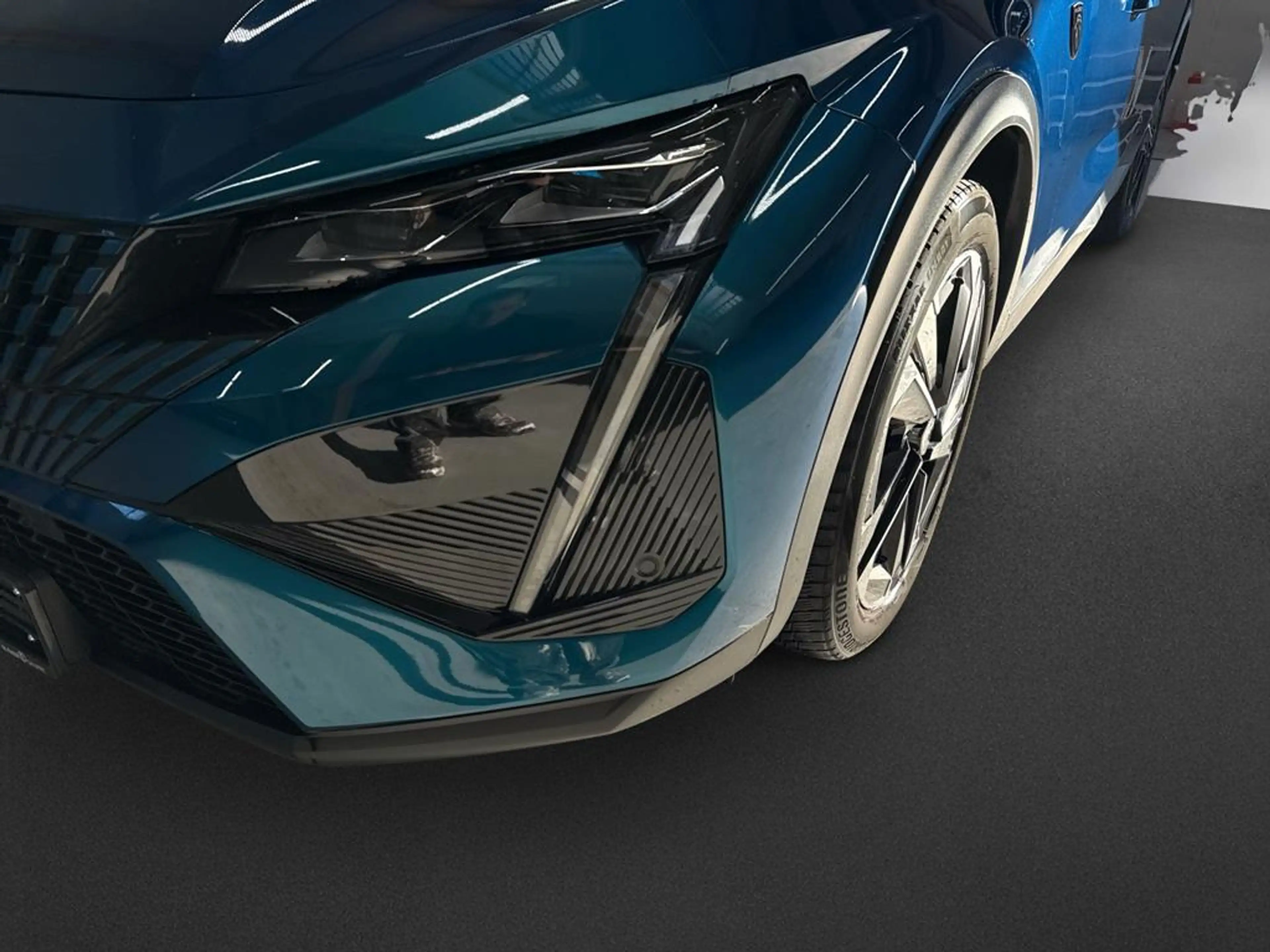 Peugeot 408 GT PureTech 130 EAT8 — photo 11