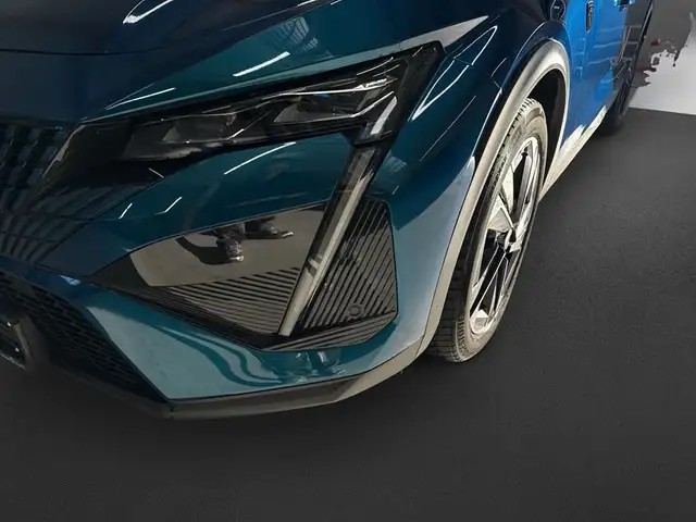 Peugeot 408 view 11
