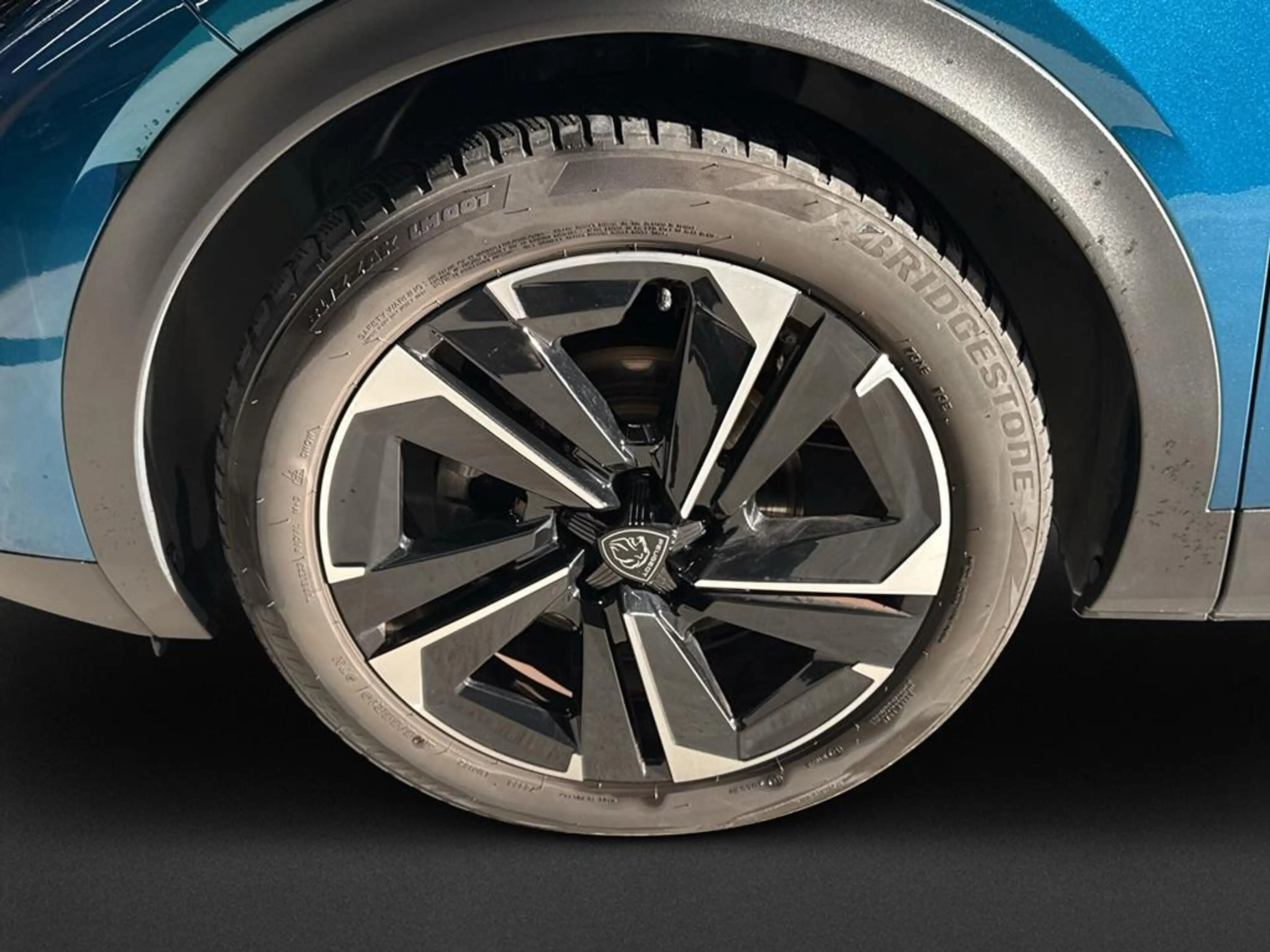 Peugeot 408 GT PureTech 130 EAT8 — photo 10