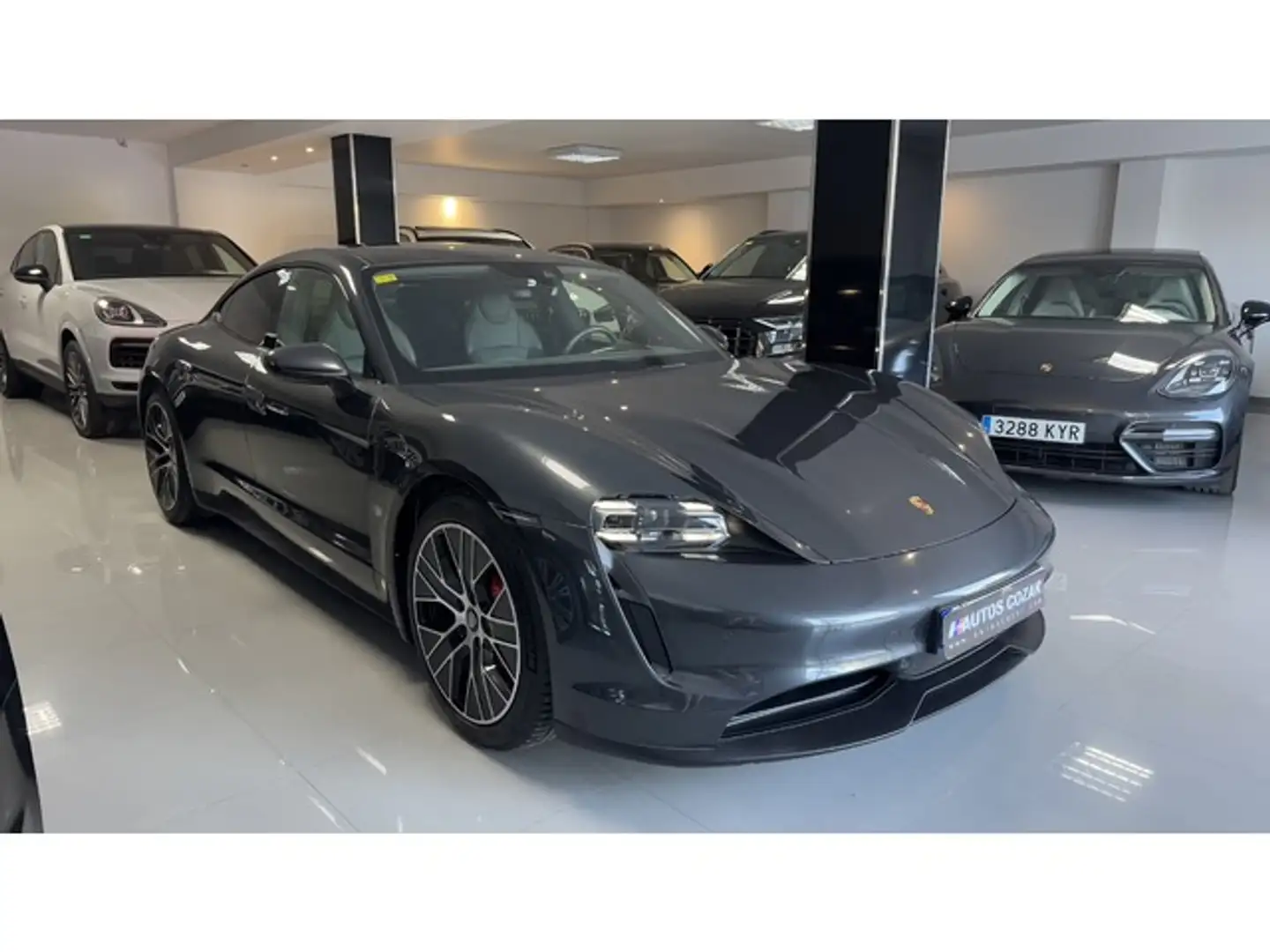 Porsche Taycan 4S Grijs - 1