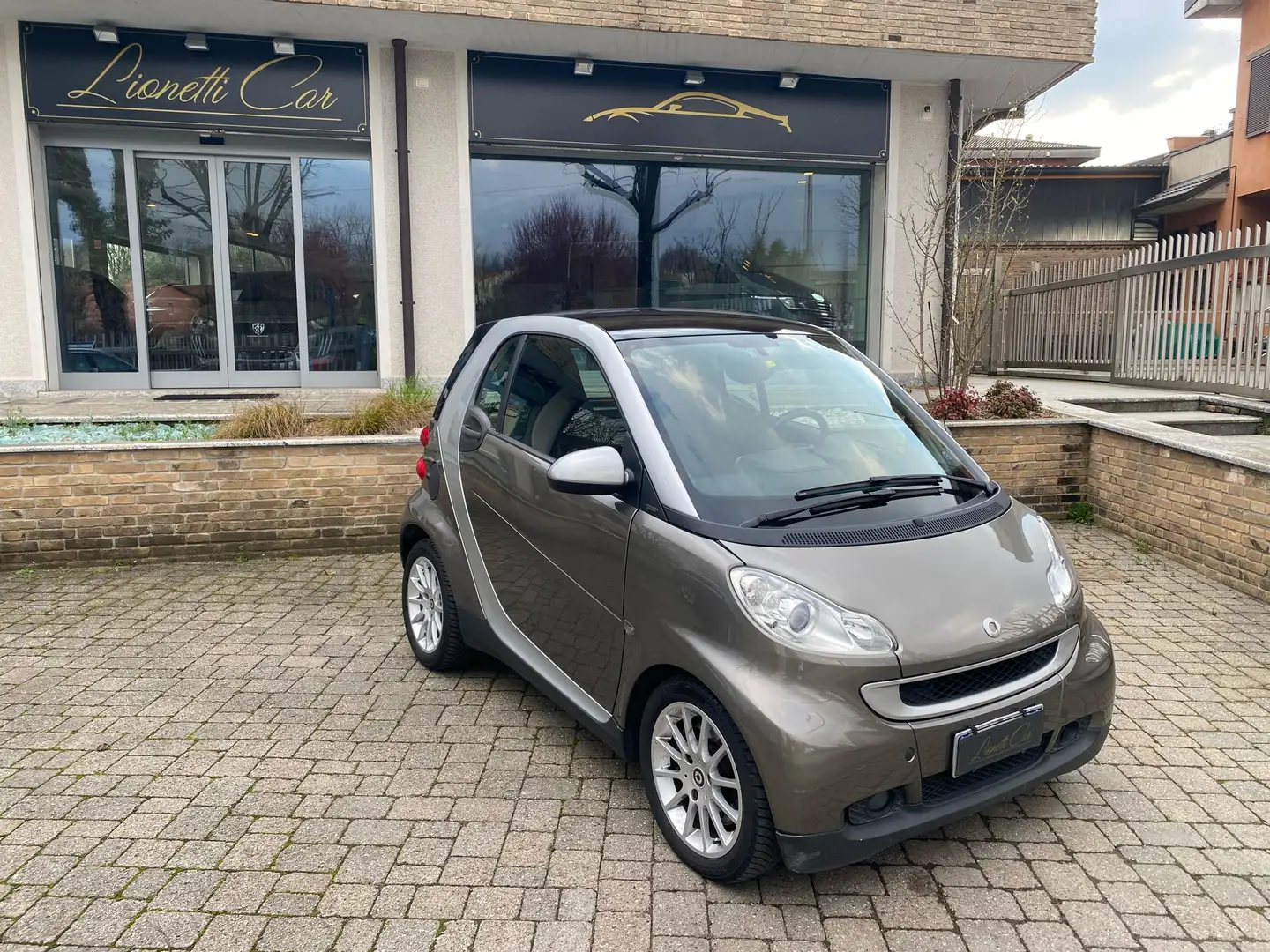 smart forTwo Fortwo 1.0 mhd Passion 71 Cv Grigio - 1