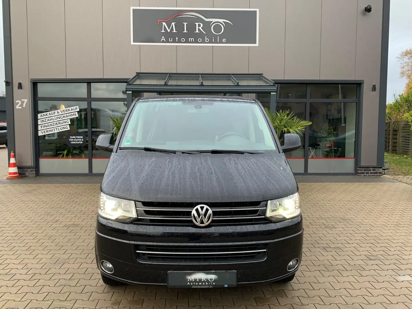 Volkswagen T5 Transporter Bus Multivan Highline/ AHK/KAMERA Schwarz - 2