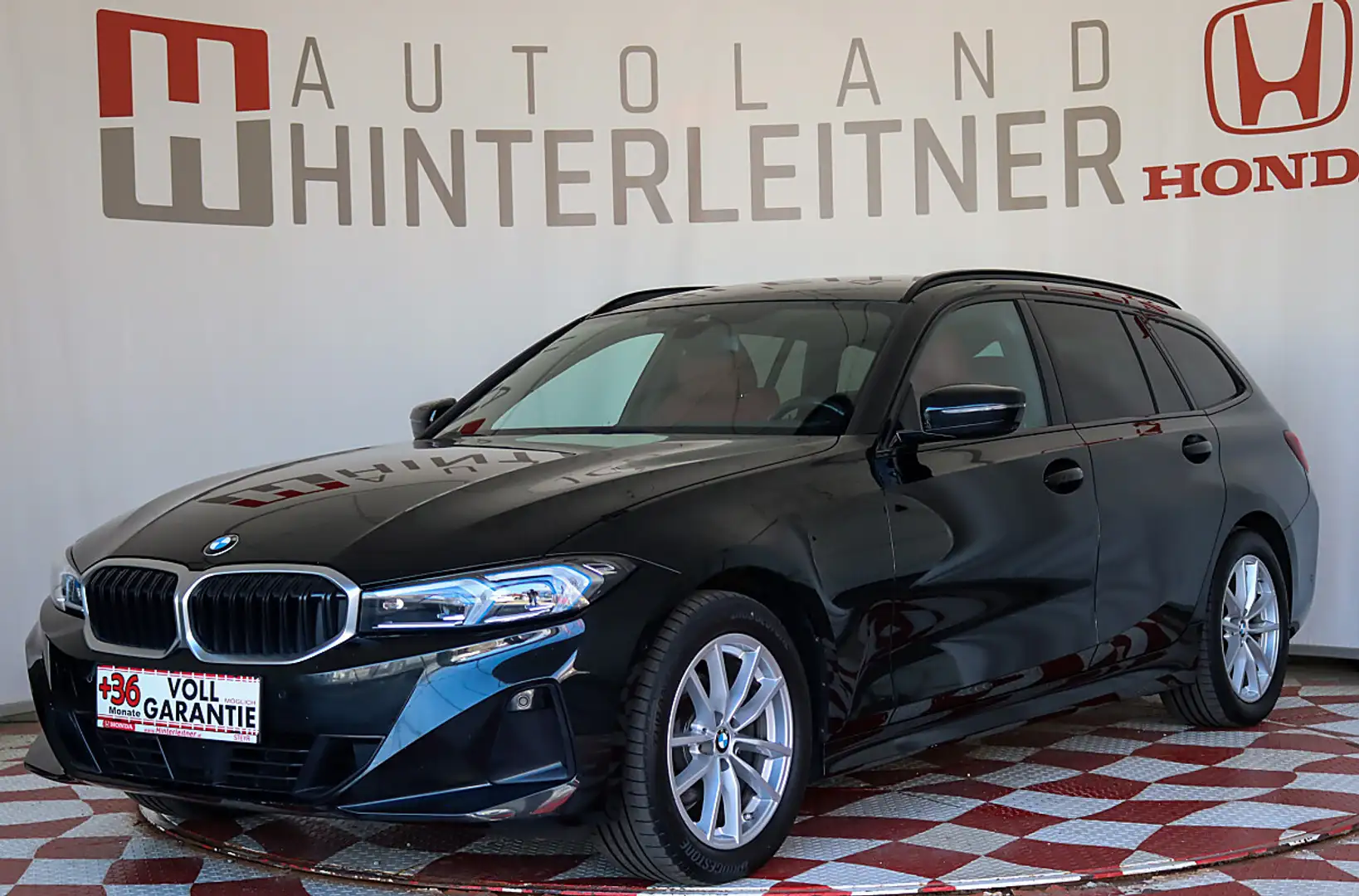 BMW 318 d Touring Sport Plus M Shadow Line Schwarz - 1