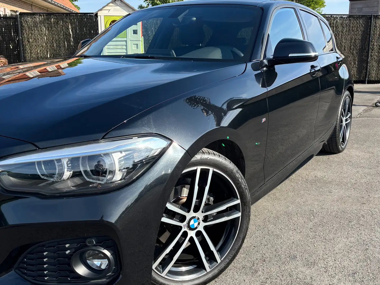 BMW 118 118d Aut. Sport Line Zwart - 1