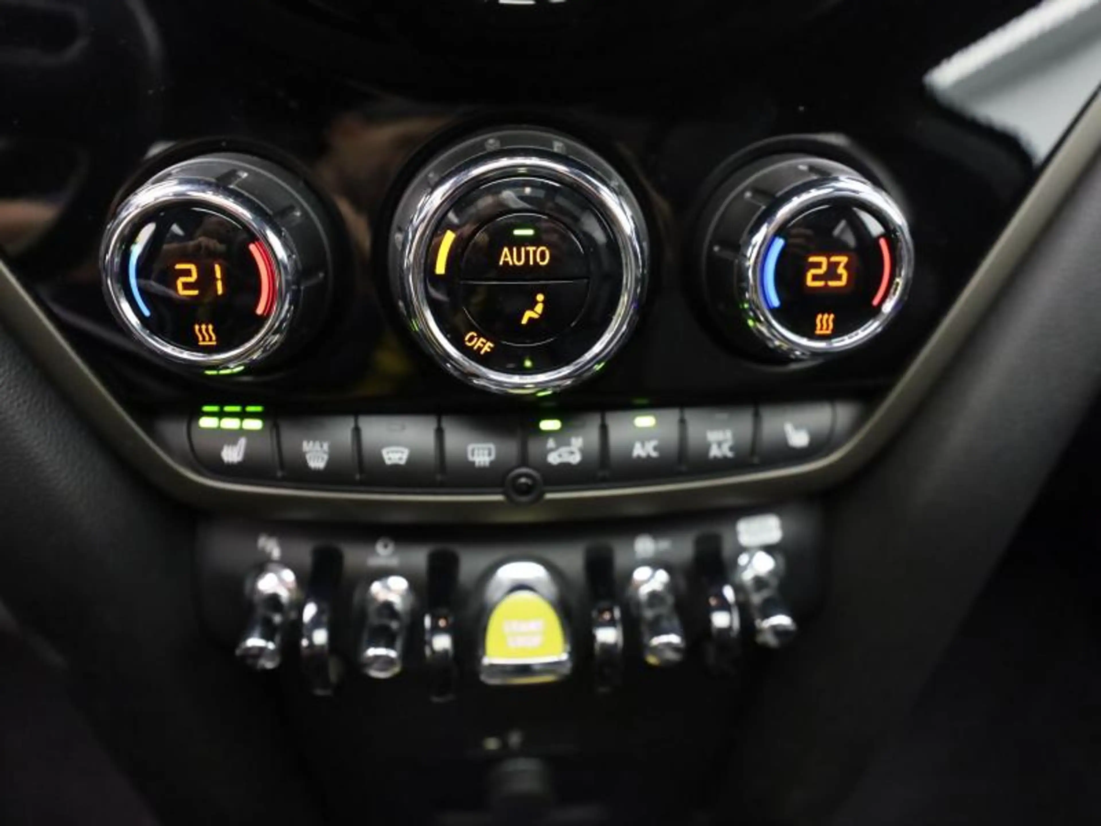 MINI Cooper SE Countryman PANODAK - LEDER - HARMAN-KARDON — photo 14