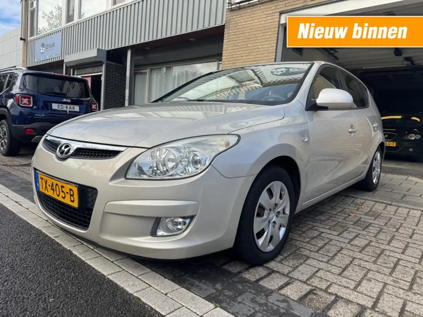 Hyundai i30 1.4i Dynamic 5HB AIRCO 4X ELEC. RAMEN RIJDT GOED Grau - 1