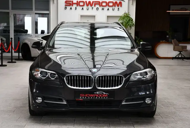 BMW 5 Series view 5