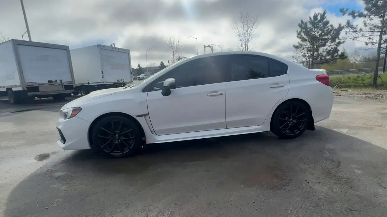 Subaru WRX снимка Subaru WRX