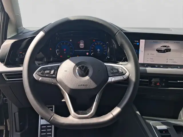 Volkswagen Golf view 9