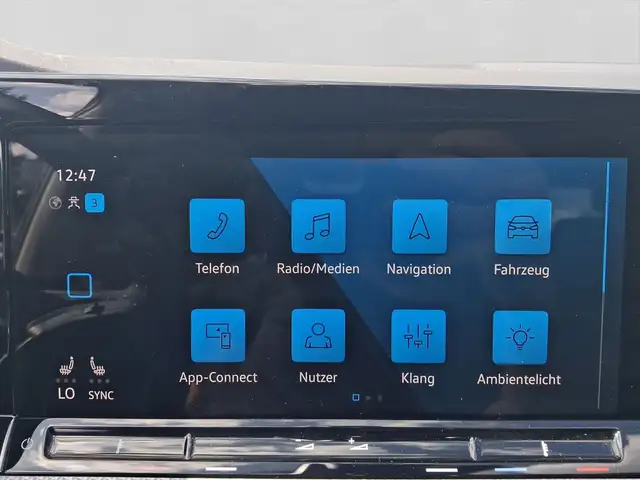 Volkswagen Golf view 12