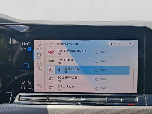 Volkswagen Golf view 14