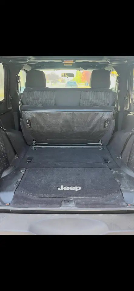 Jeep Wrangler снимка Jeep Wrangler