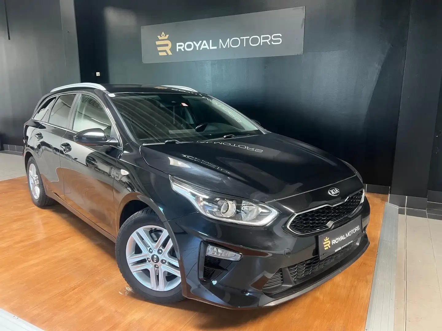 Kia Ceed / cee'd Ceed 1.6 CRDI GT Line Schwarz - 1