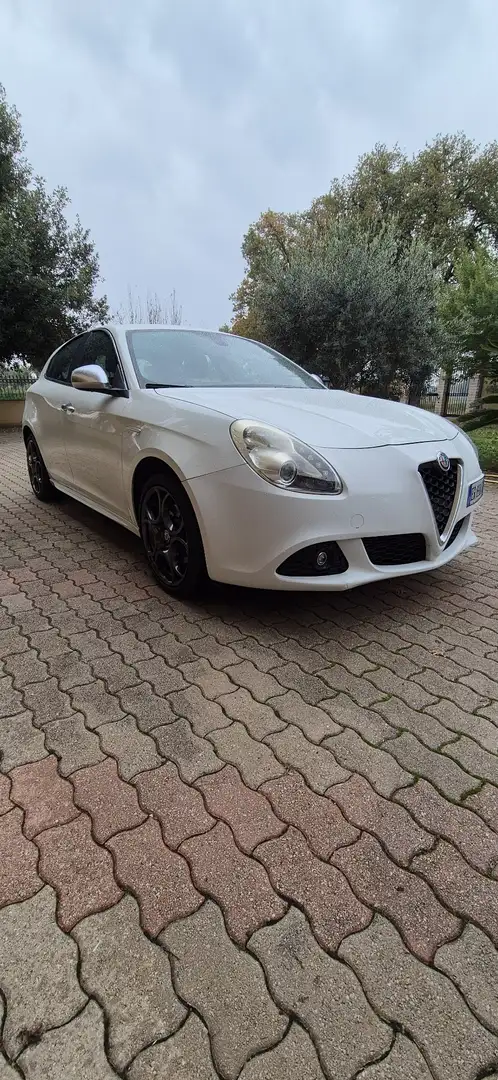 Alfa Romeo Giulietta 2.0 jtdm(2) Distinctive 140cv - 1
