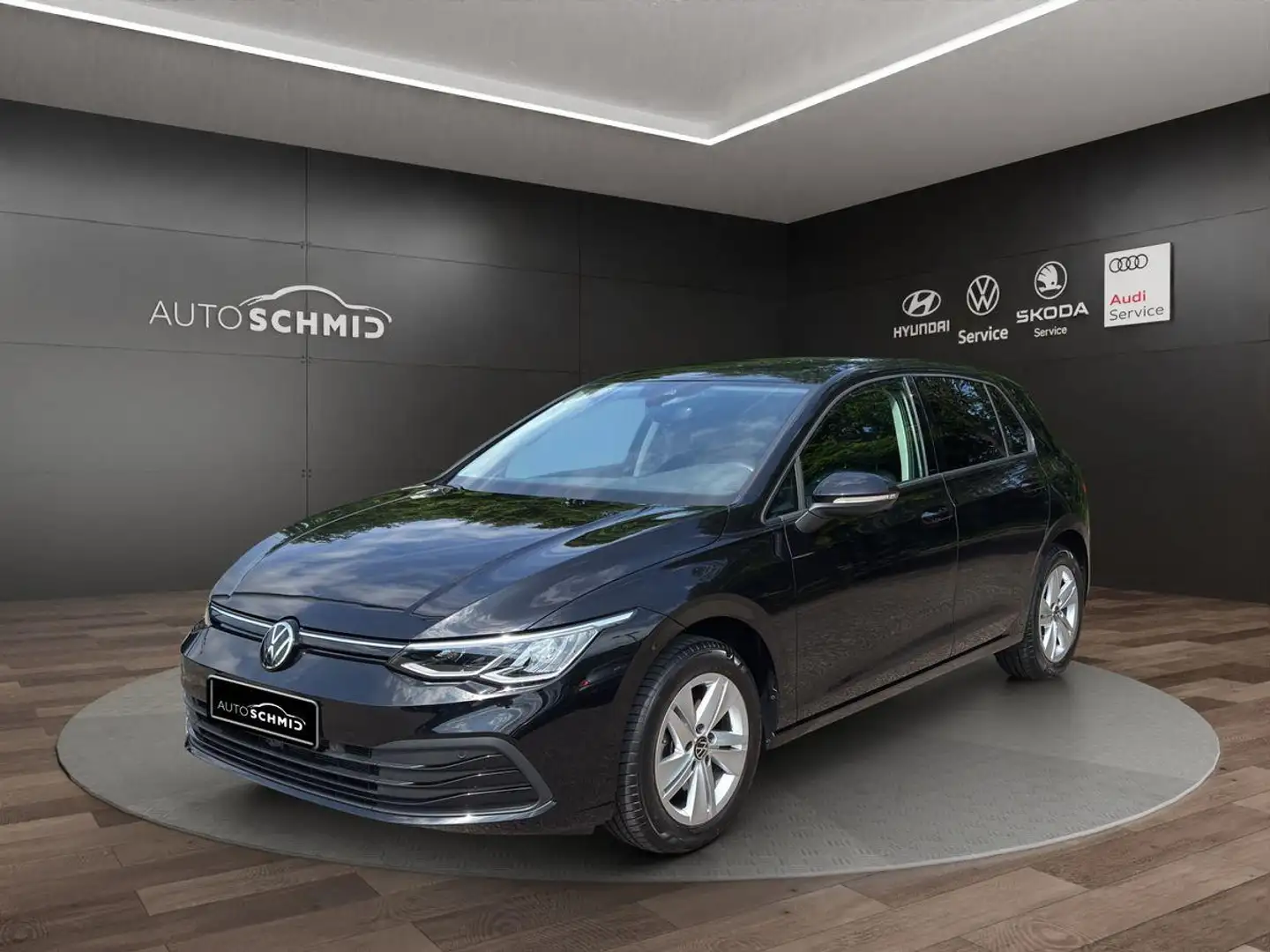 Volkswagen Golf Life 1.5 eTSI DSG ACC PDC APP Metallic Schwarz - 1