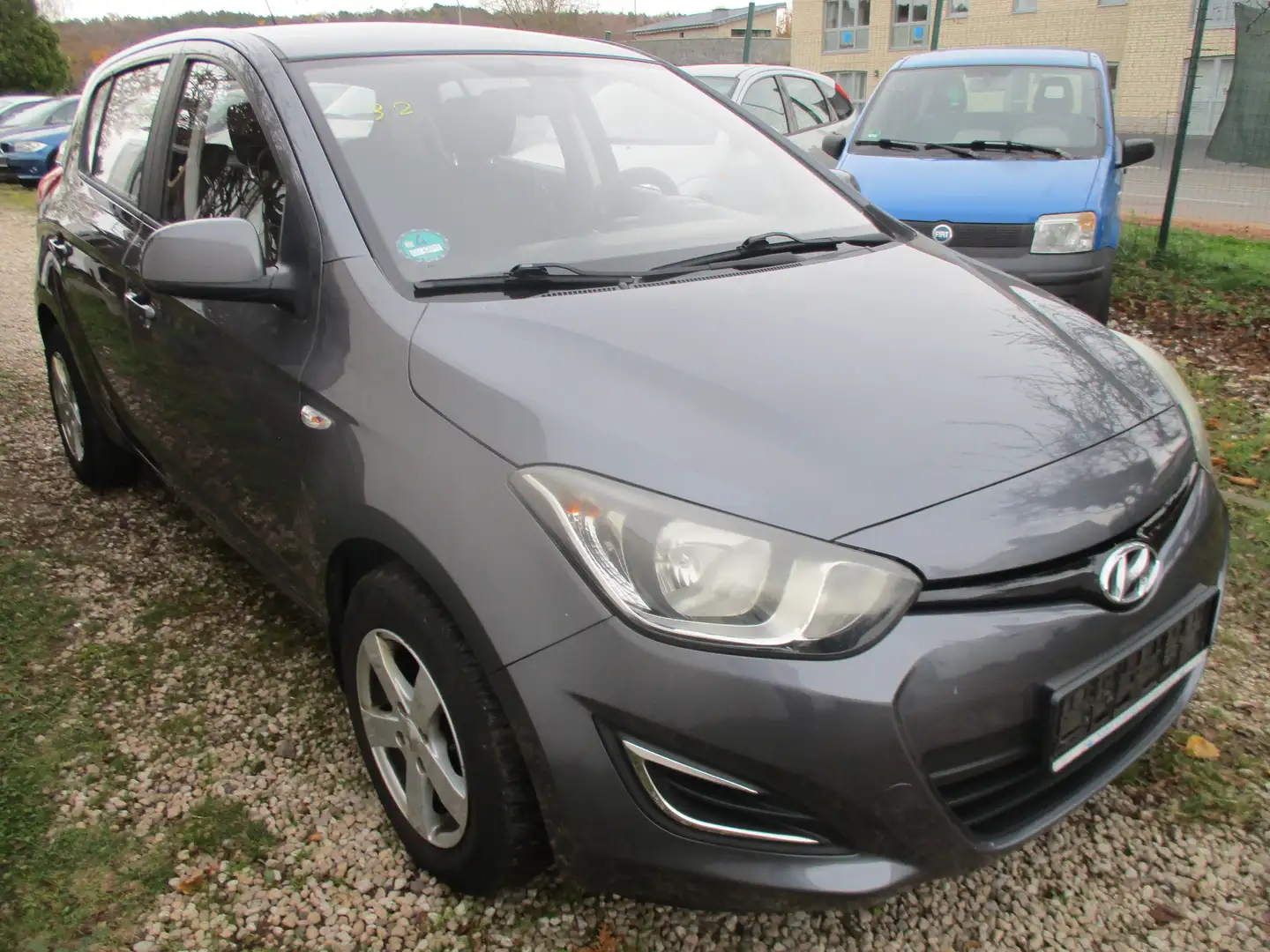Hyundai i20 Classic Grau - 1