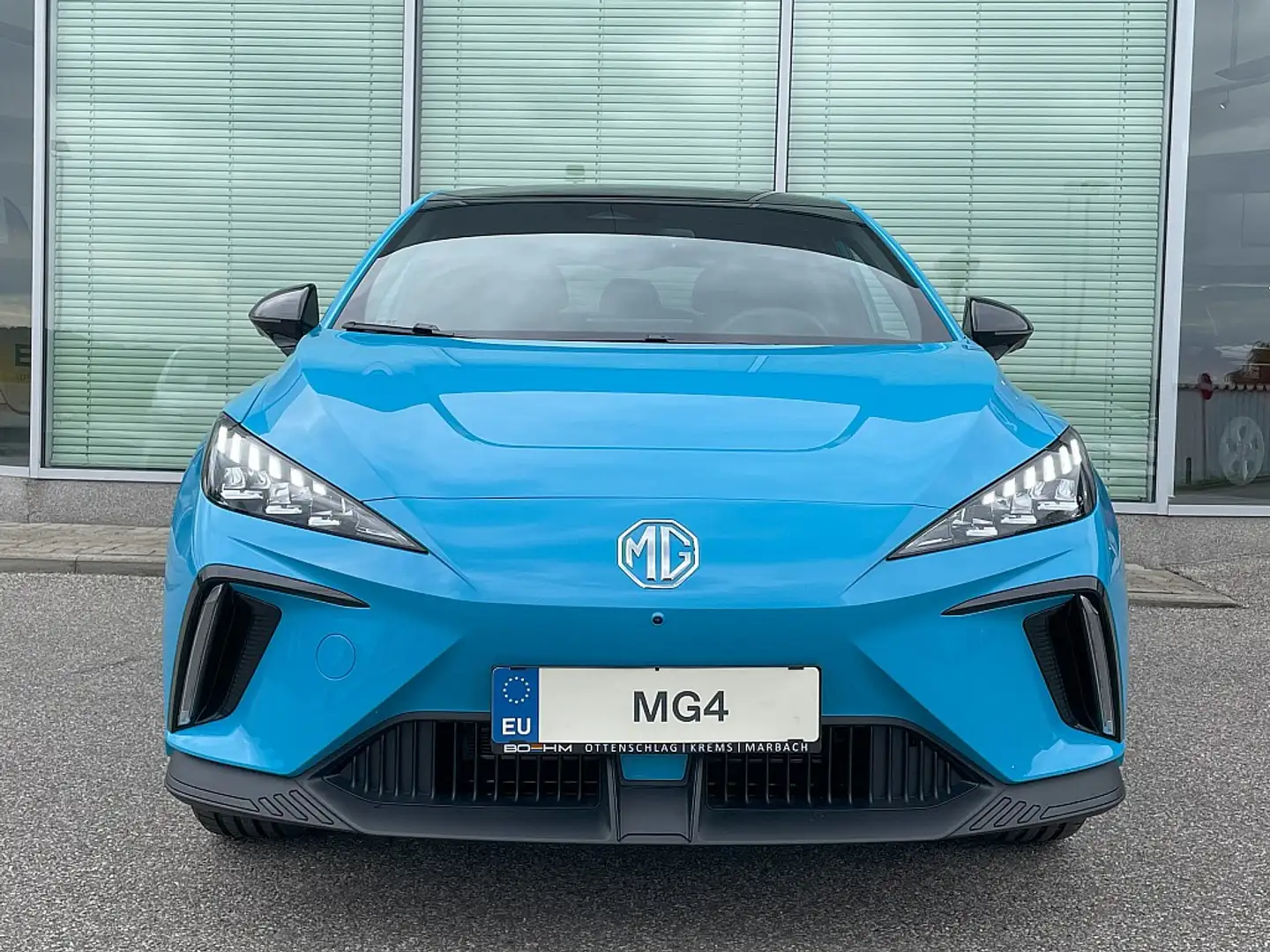 MG MG4 EV    77 kWh.AKKU    Trophy Extended Range  **2... Azul - 2