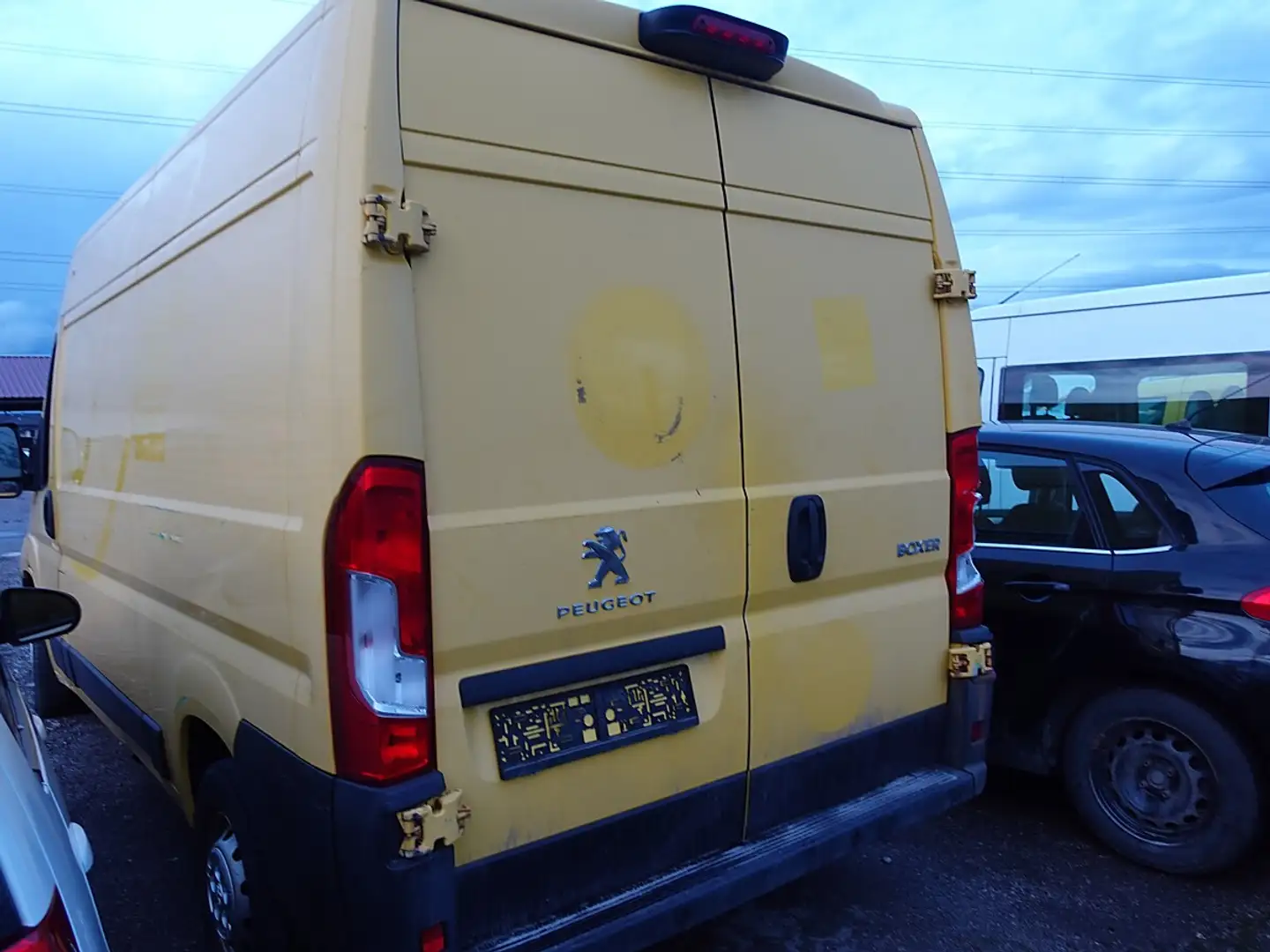 Peugeot Boxer Boxer 2,0 Euro6 Gelb - 2