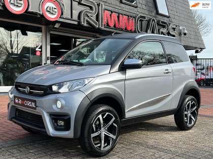 Aixam Crossover Brommobiel Premium 2023 | Hoge instap 45km auto