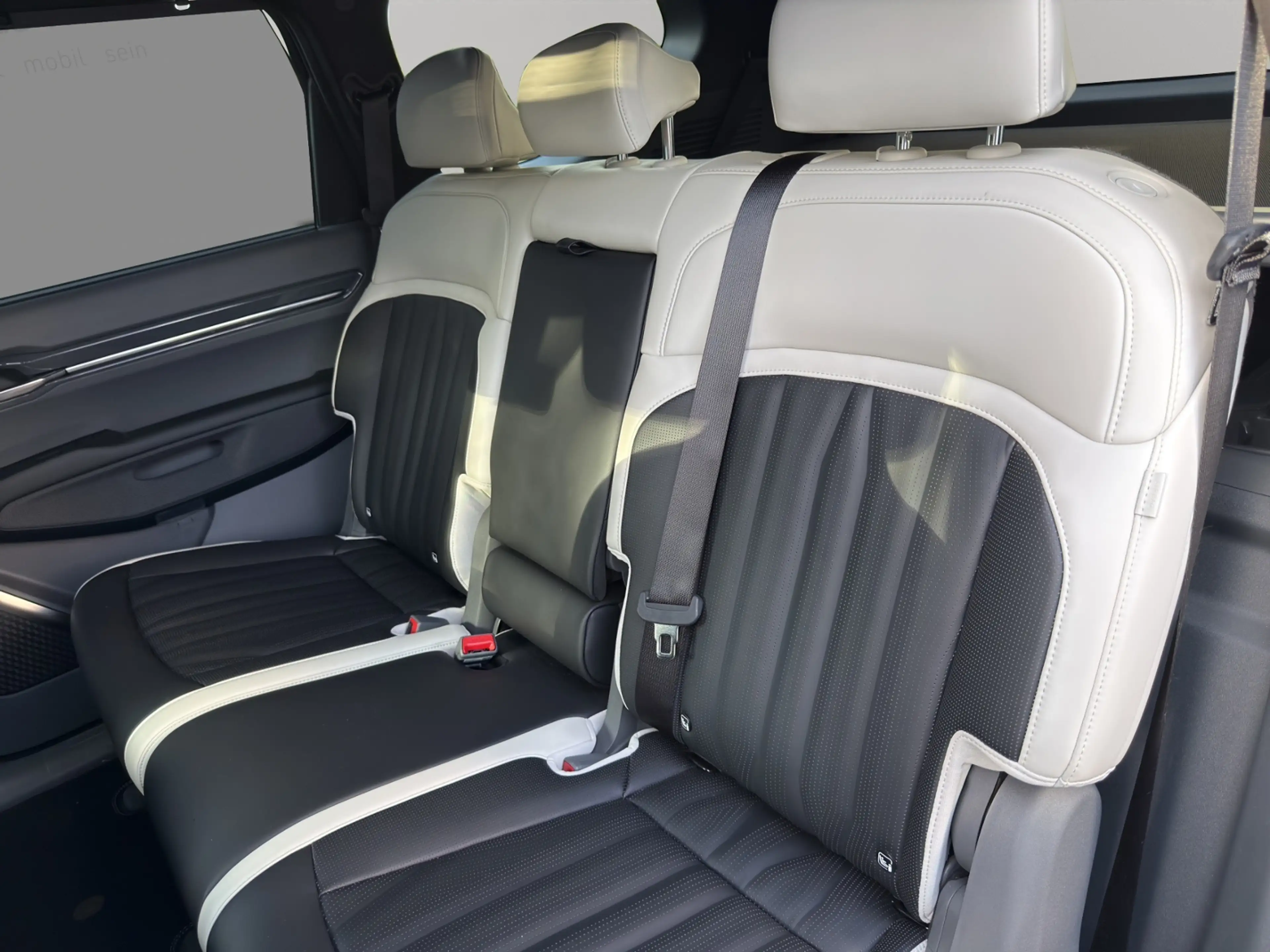 Kia EV9 GT-Line 4WD — photo 13
