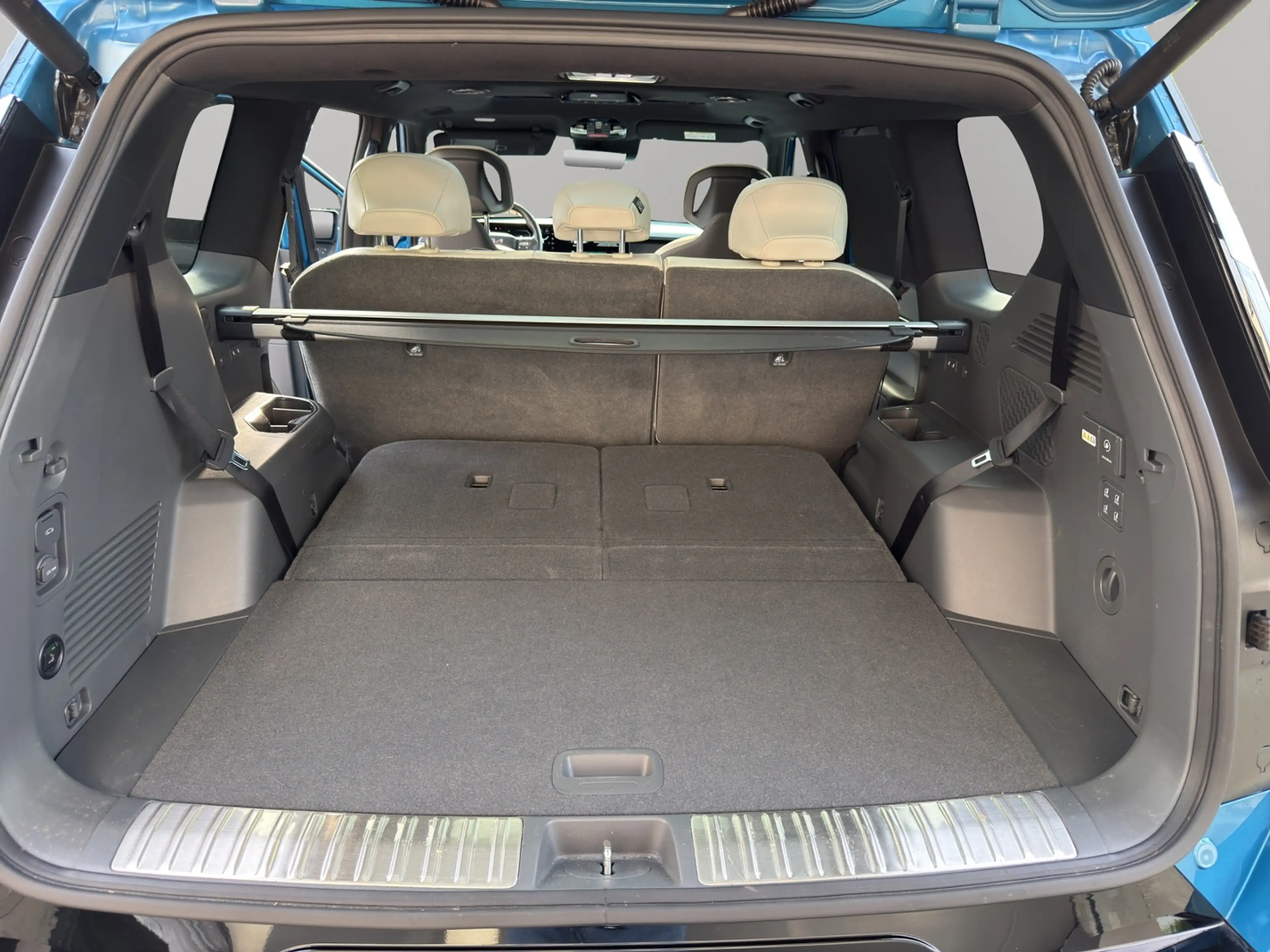 Kia EV9 GT-Line 4WD — photo 15