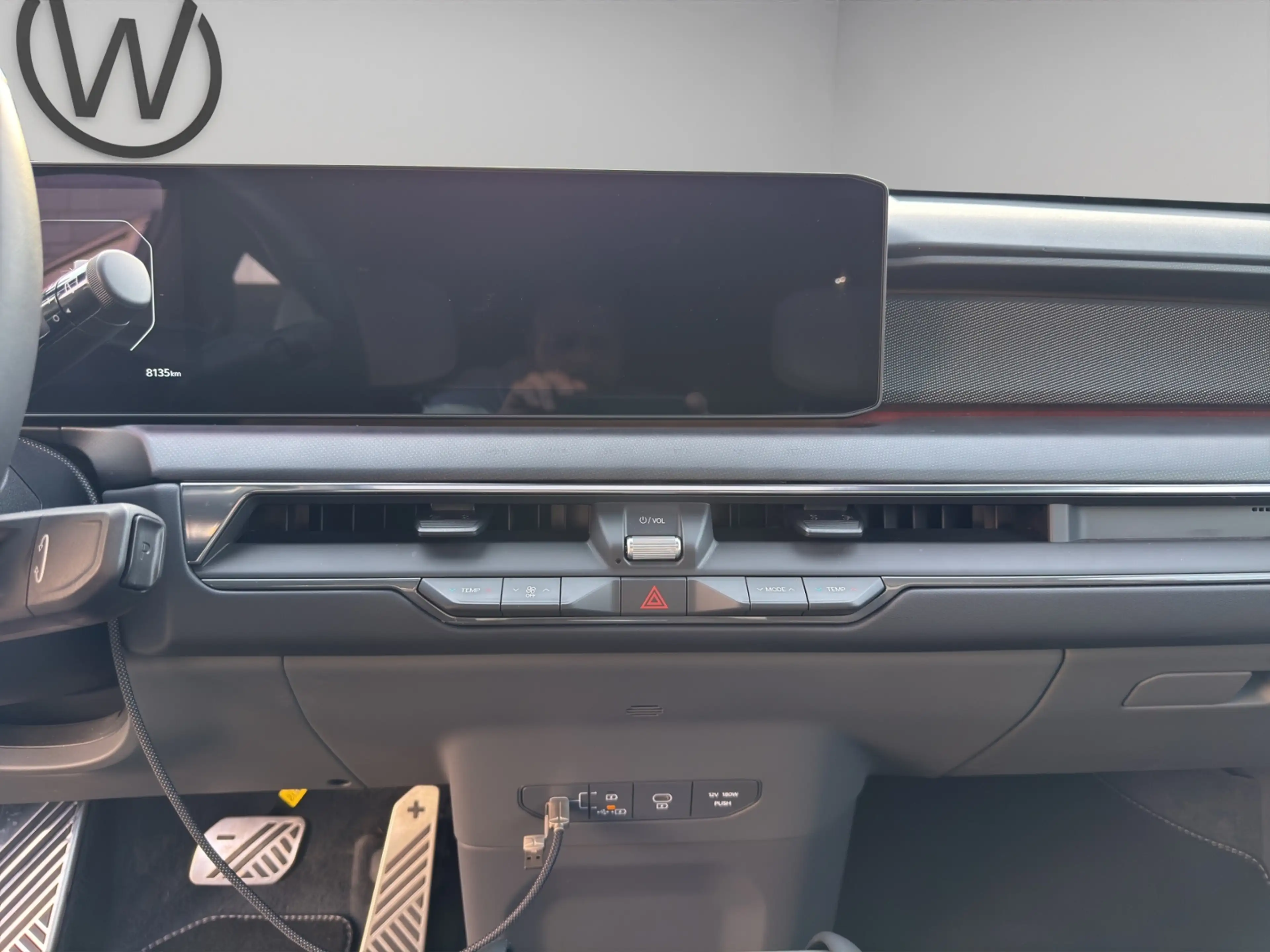 Kia EV9 GT-Line 4WD — photo 10