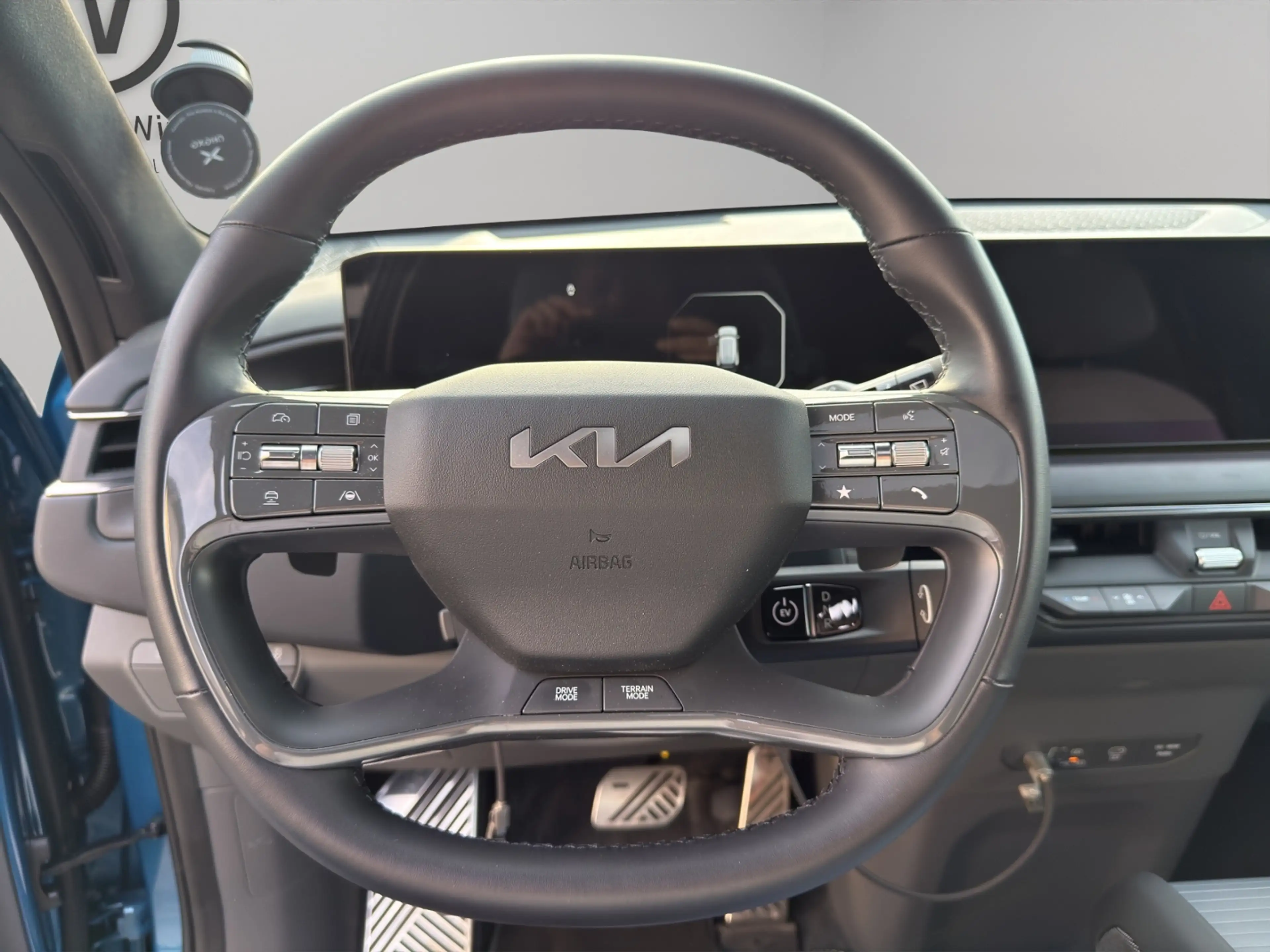 Kia EV9 GT-Line 4WD — photo 8