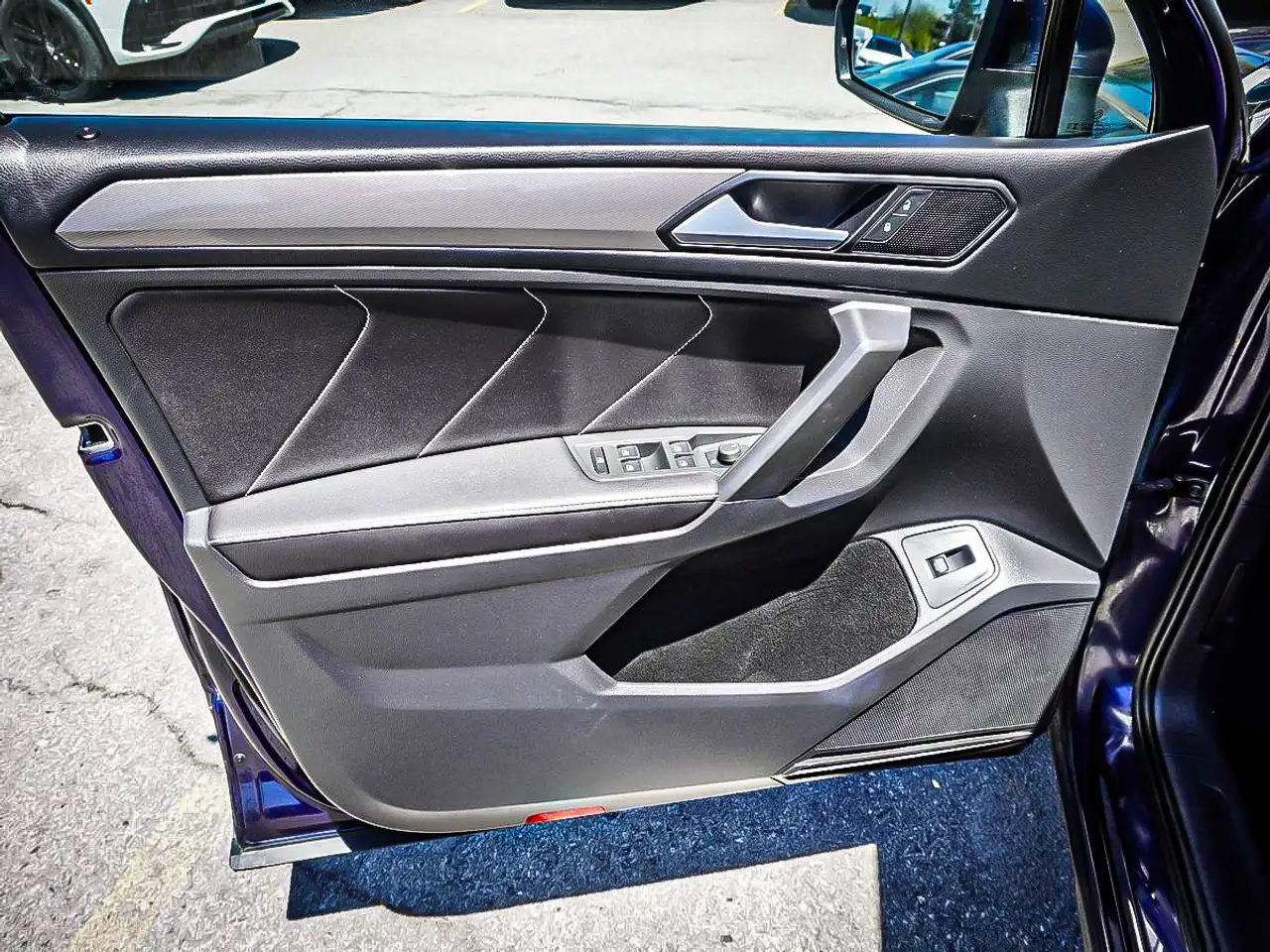 Volkswagen Tiguan снимка Volkswagen Tiguan