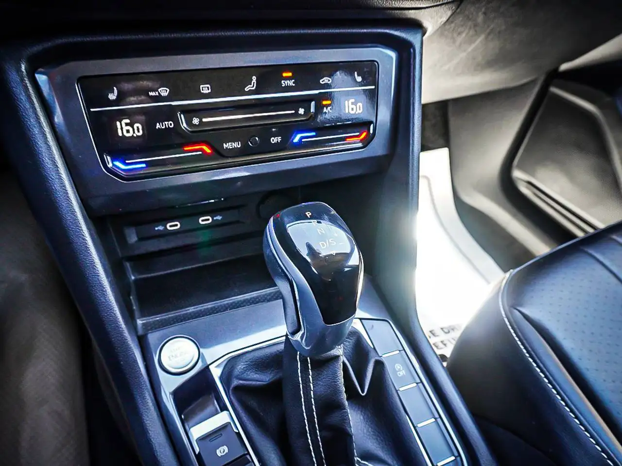Volkswagen Tiguan снимка Volkswagen Tiguan