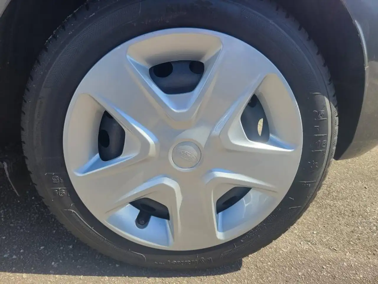 Ford Fiesta 5 portes — photo 16