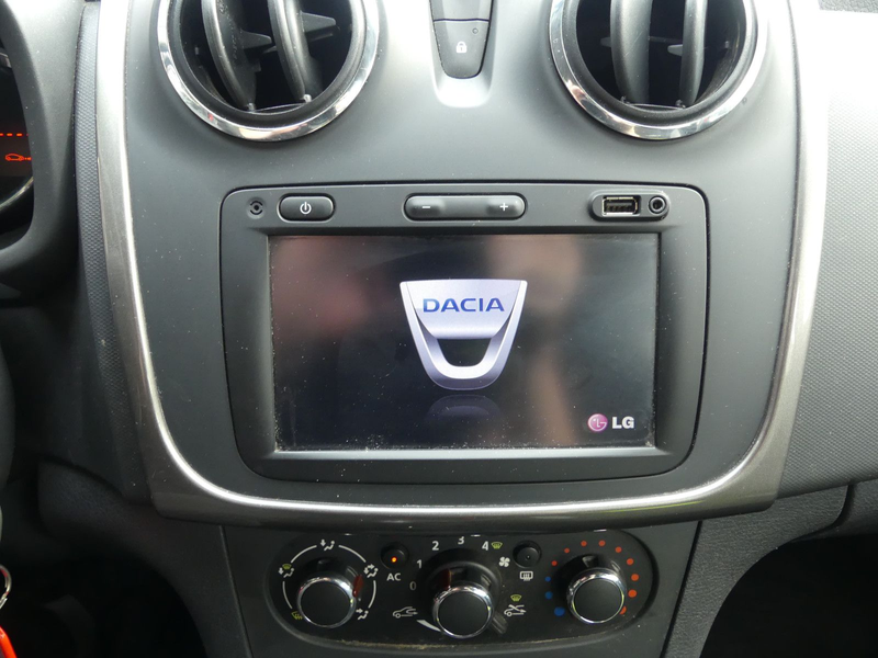 Dacia Sandero II Stepway Prestige — photo 14