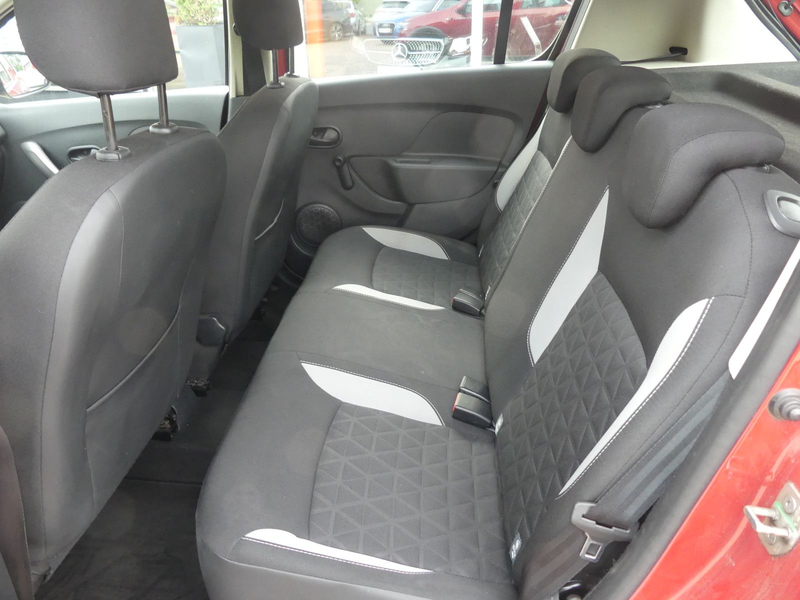 Dacia Sandero II Stepway Prestige — photo 15