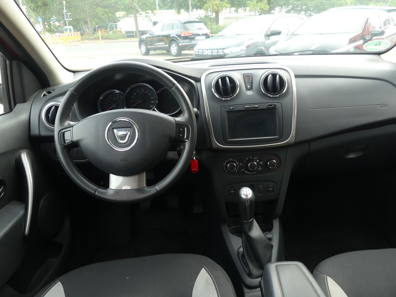 Dacia Sandero II Stepway Prestige — photo 7