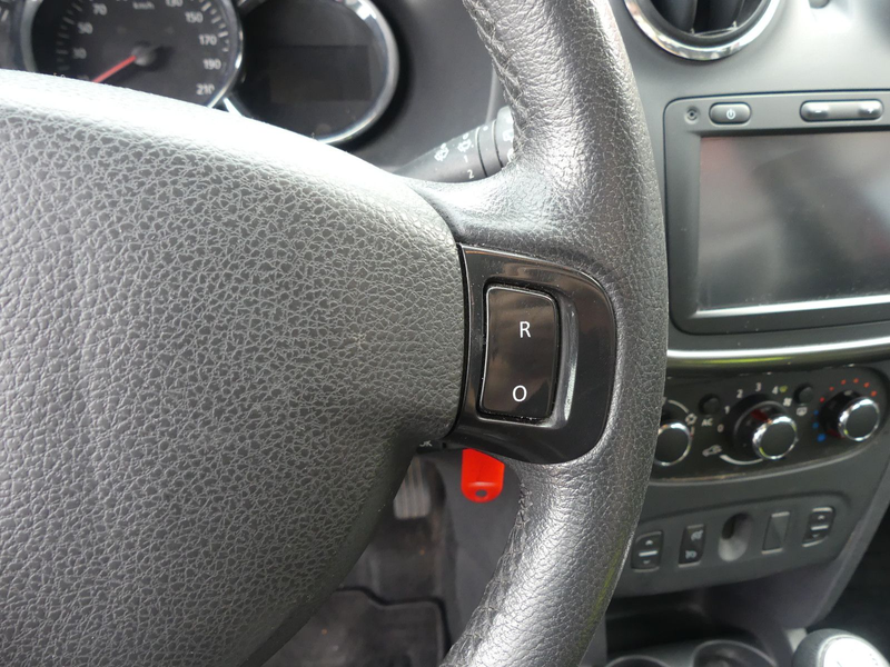 Dacia Sandero II Stepway Prestige — photo 11