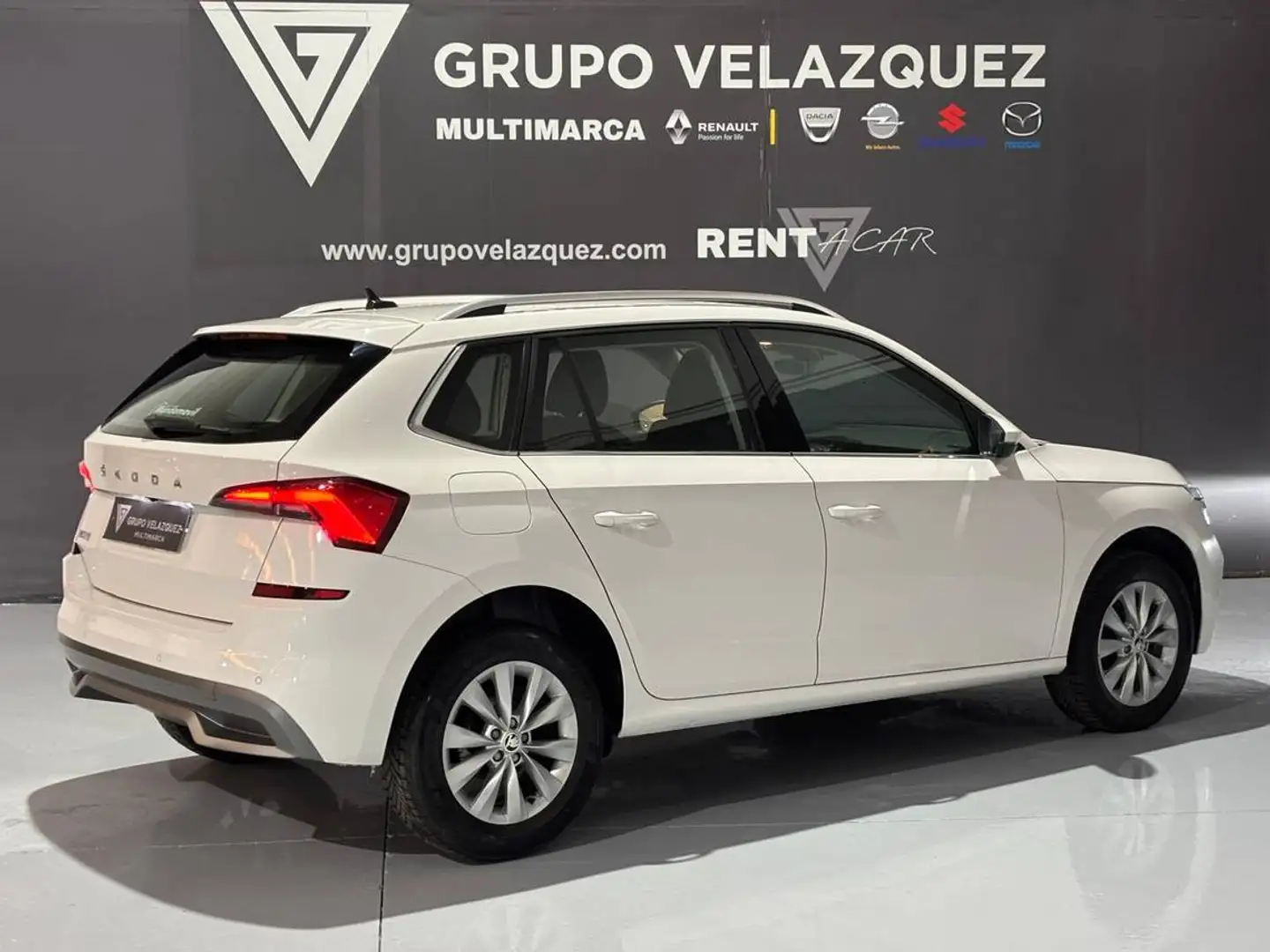 Skoda Kamiq 1.0 TSI Ambition 81kW DSG Weiß - 1