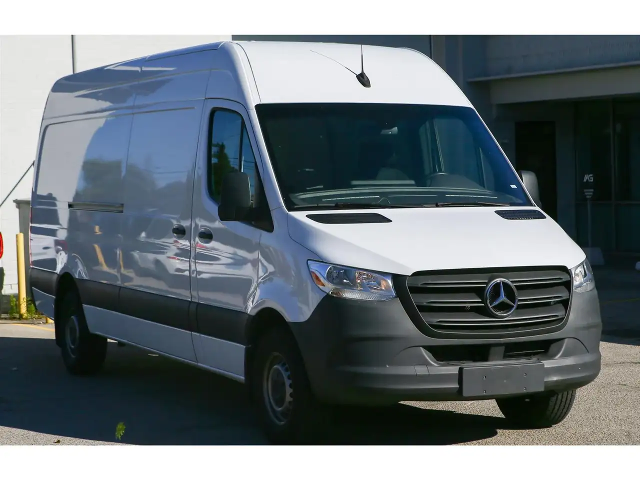 Mercedes-Benz Sprinter снимка Mercedes-Benz Sprinter