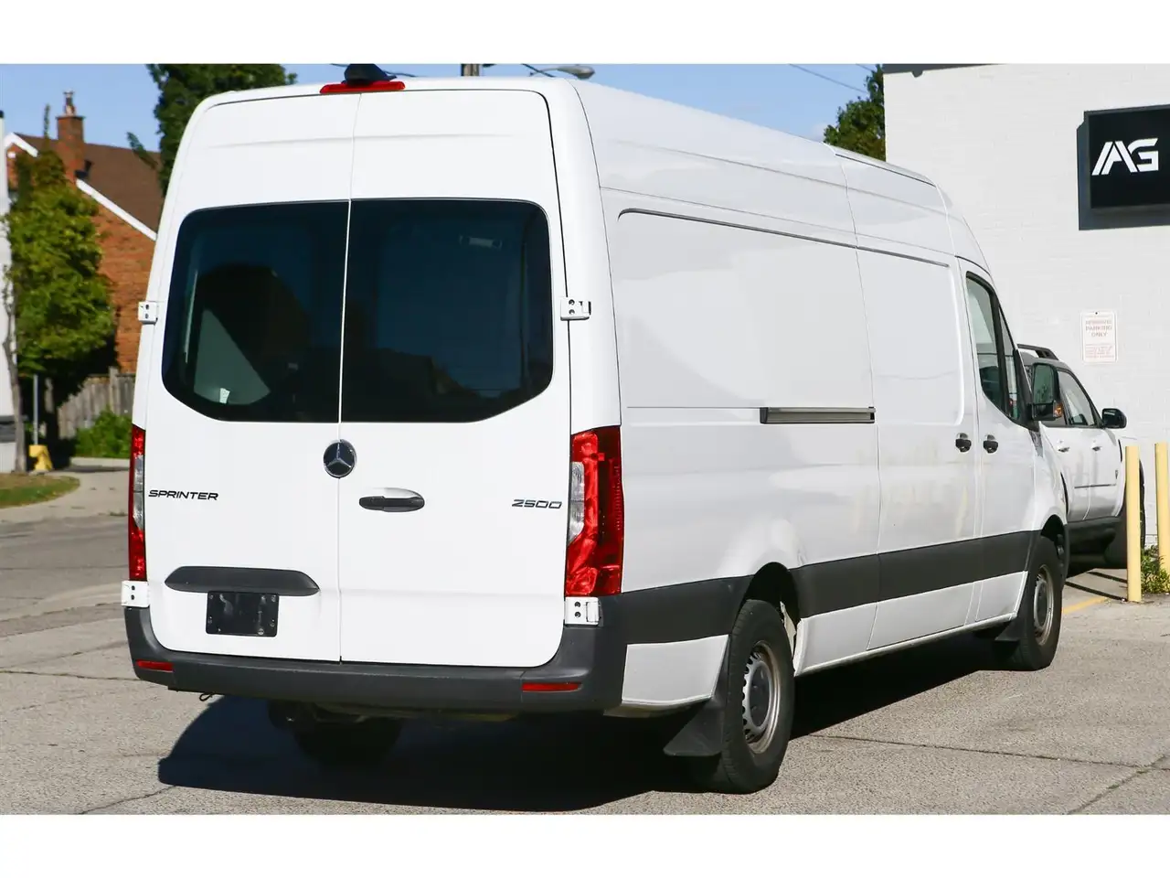 Mercedes-Benz Sprinter снимка Mercedes-Benz Sprinter