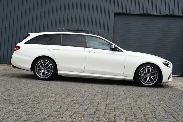 Mercedes-Benz E-Class view 8