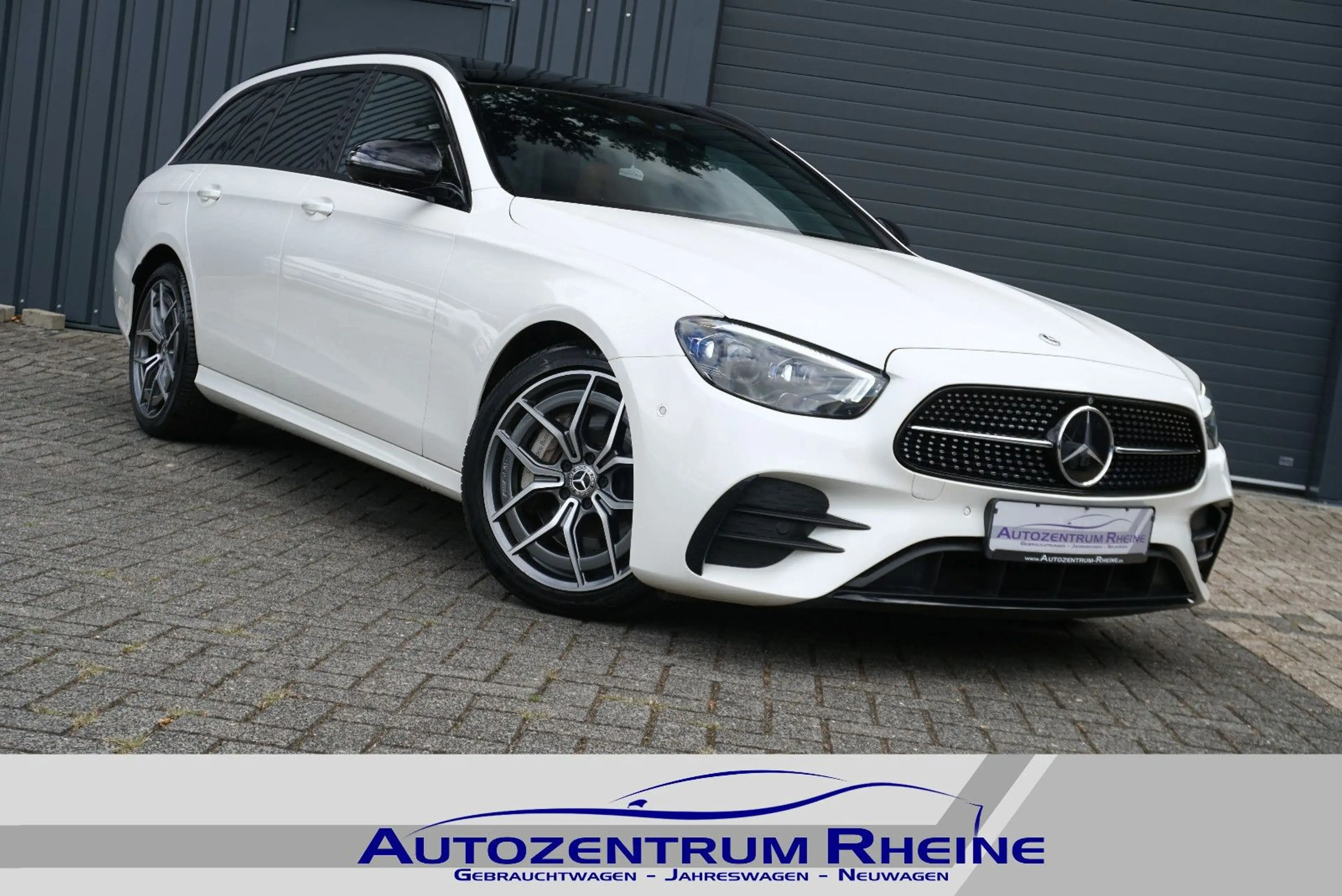 Mercedes-Benz E 450 T 4Matic AMG Night PANO ACC Multibeam 360°