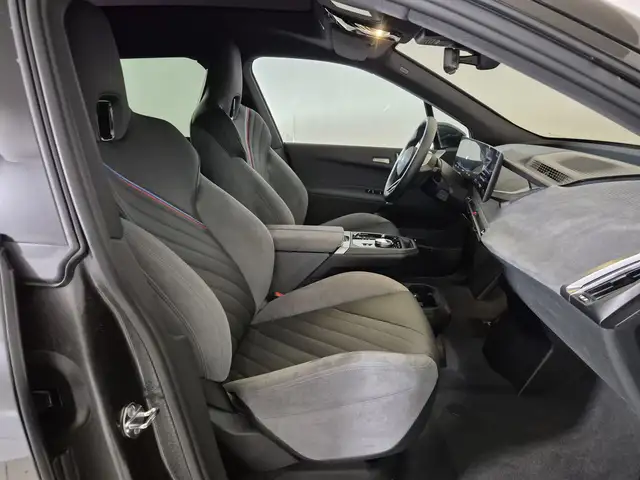 BMW iX view 11