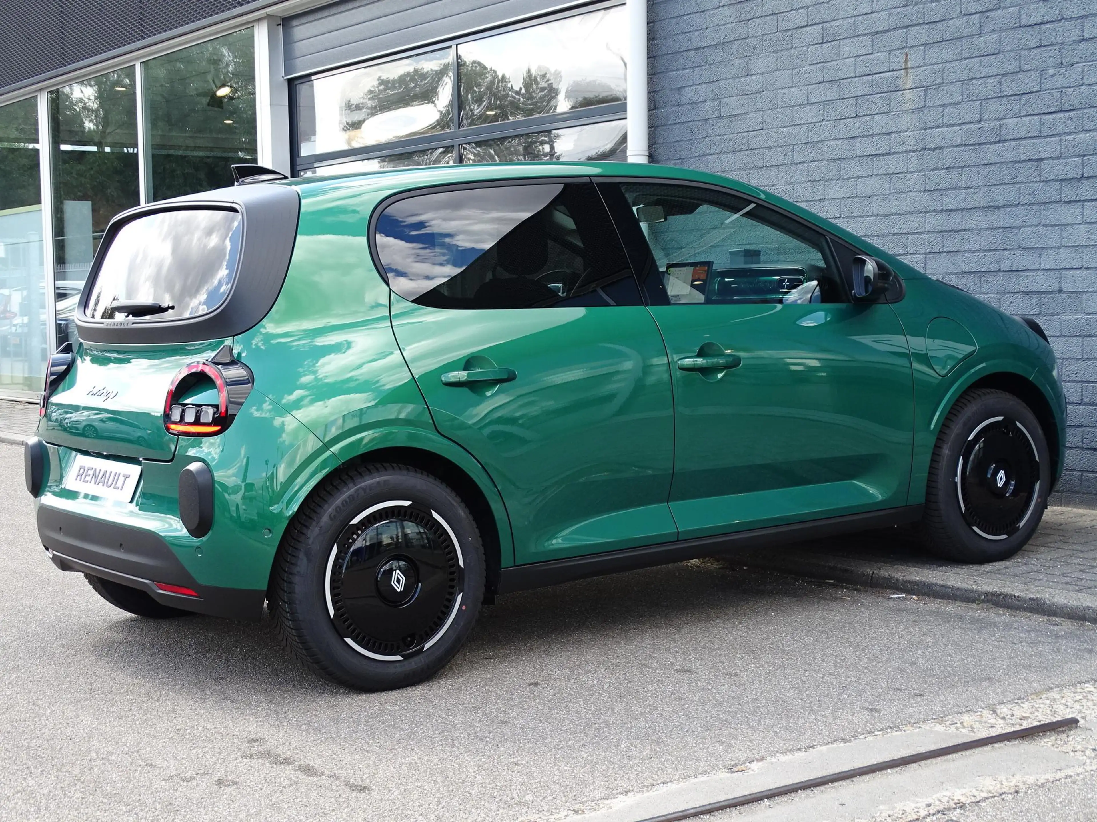 Renault Twingo urban range techno 27.5 kWh NU 5 JAAR GARANTIE! / — photo 2