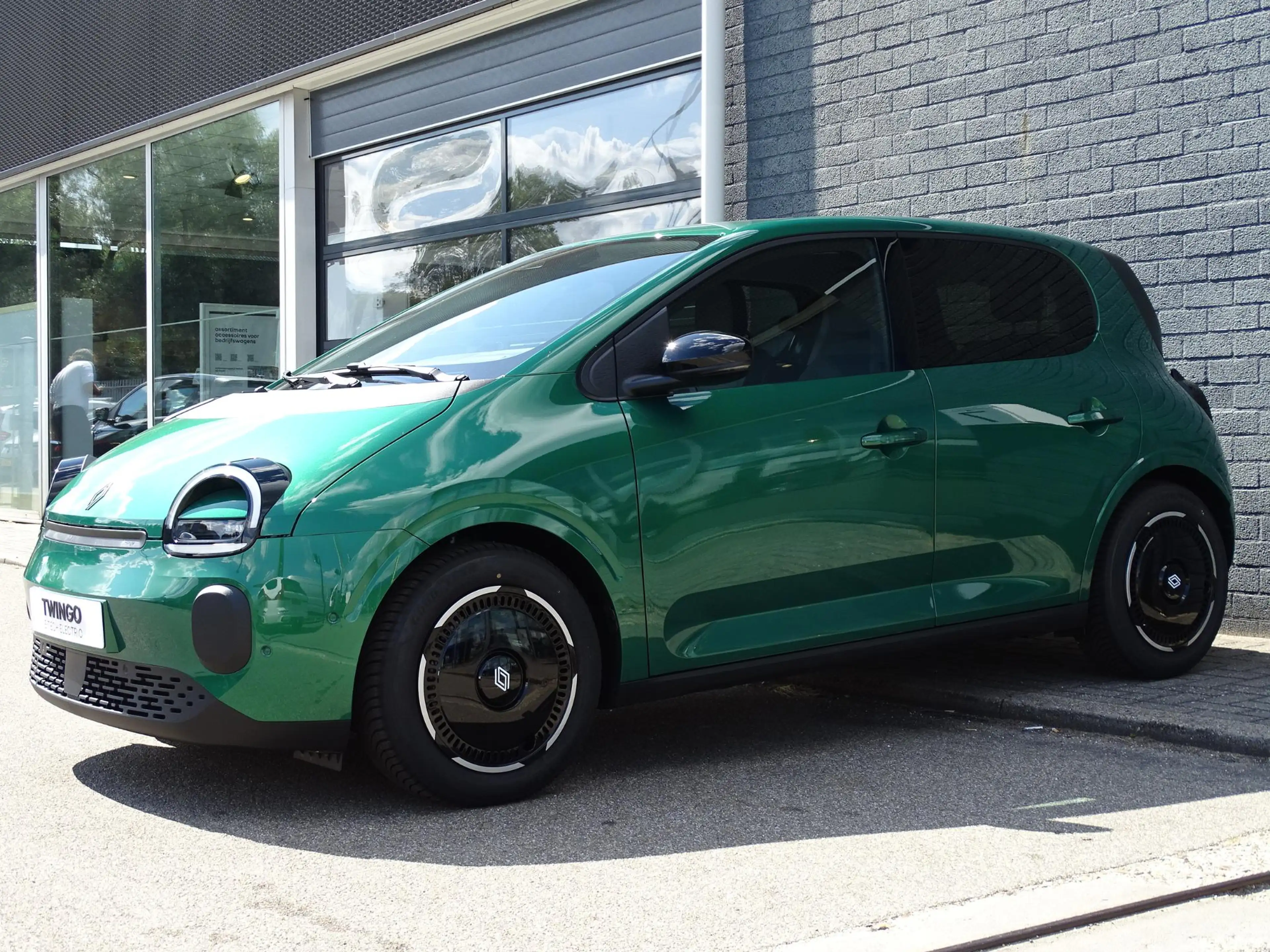 Renault Twingo urban range techno 27.5 kWh NU 5 JAAR GARANTIE! / — photo 38