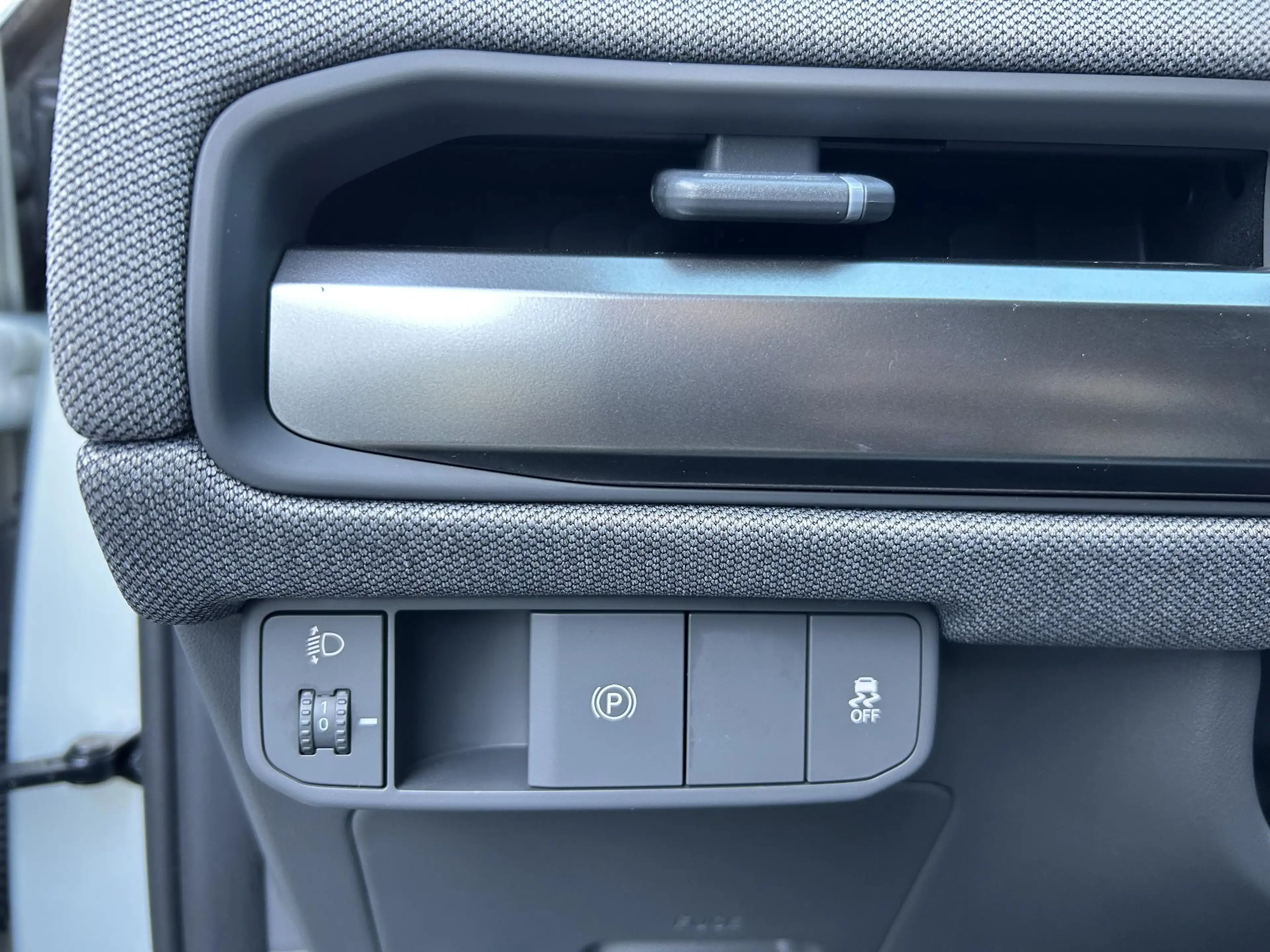Kia EV3 Plus 81.4 kWh V2X! NL-auto, dodehoekdetectie, came — photo 12