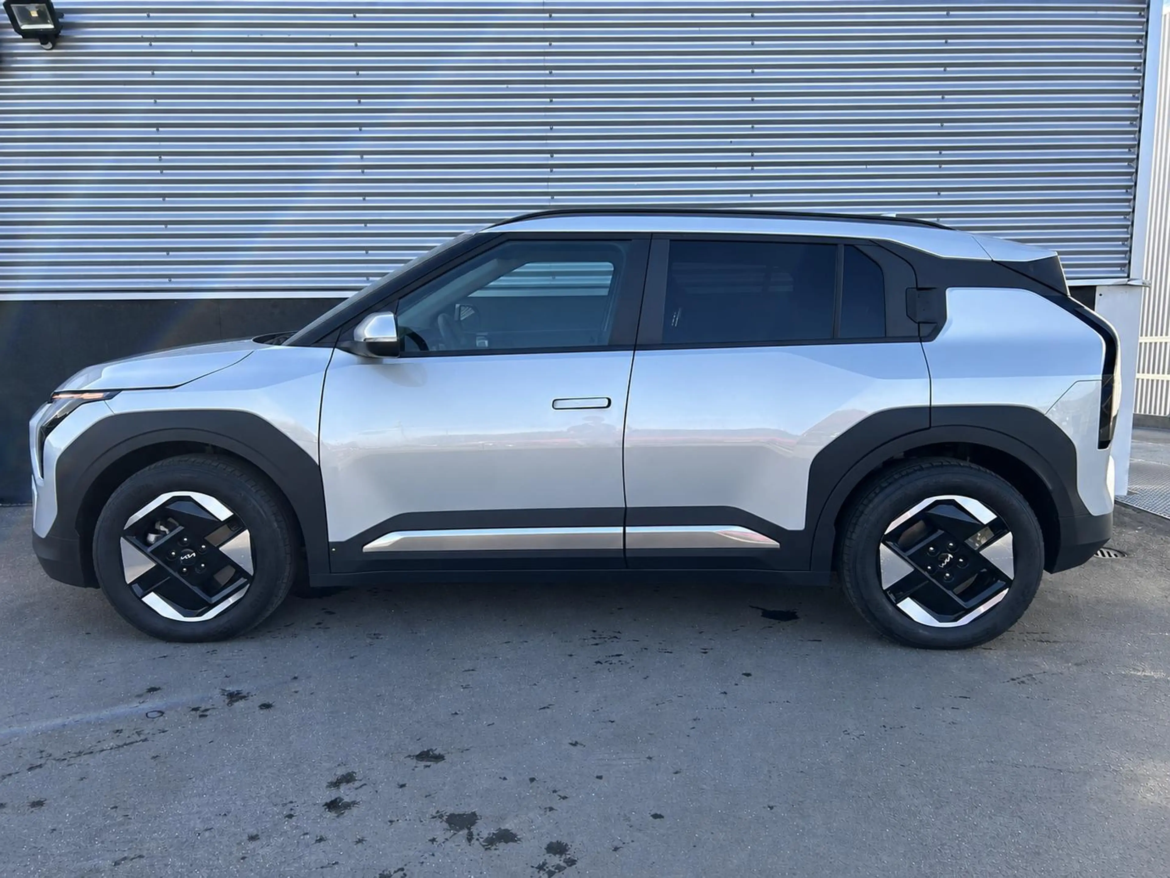 Kia EV3 Plus 81.4 kWh V2X! NL-auto, dodehoekdetectie, came — photo 3
