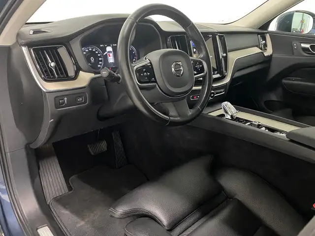 Volvo XC60 view 14