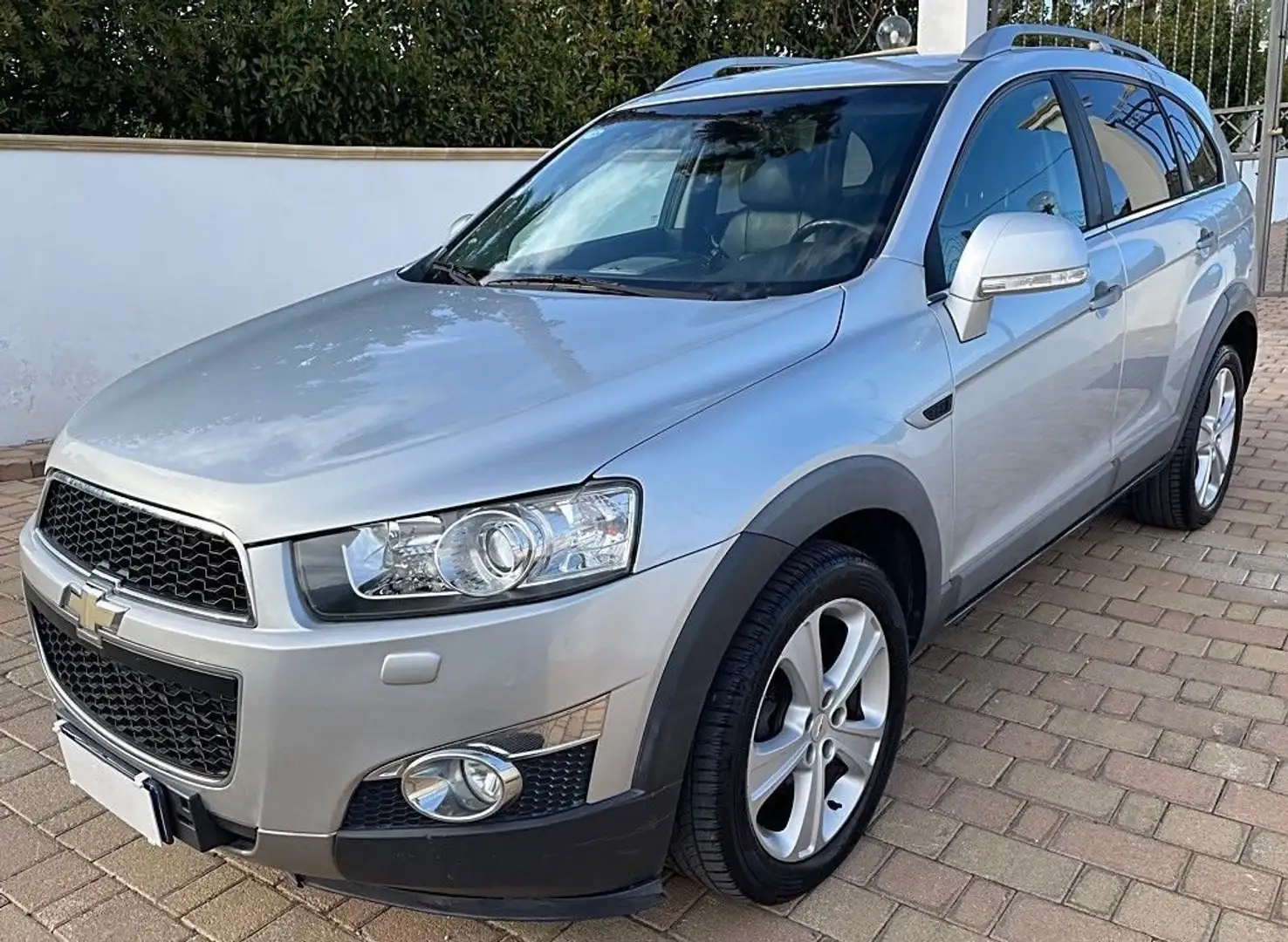 Chevrolet Captiva Captiva 2.2 Diesel 4WD Automatik LTZ Gris - 1