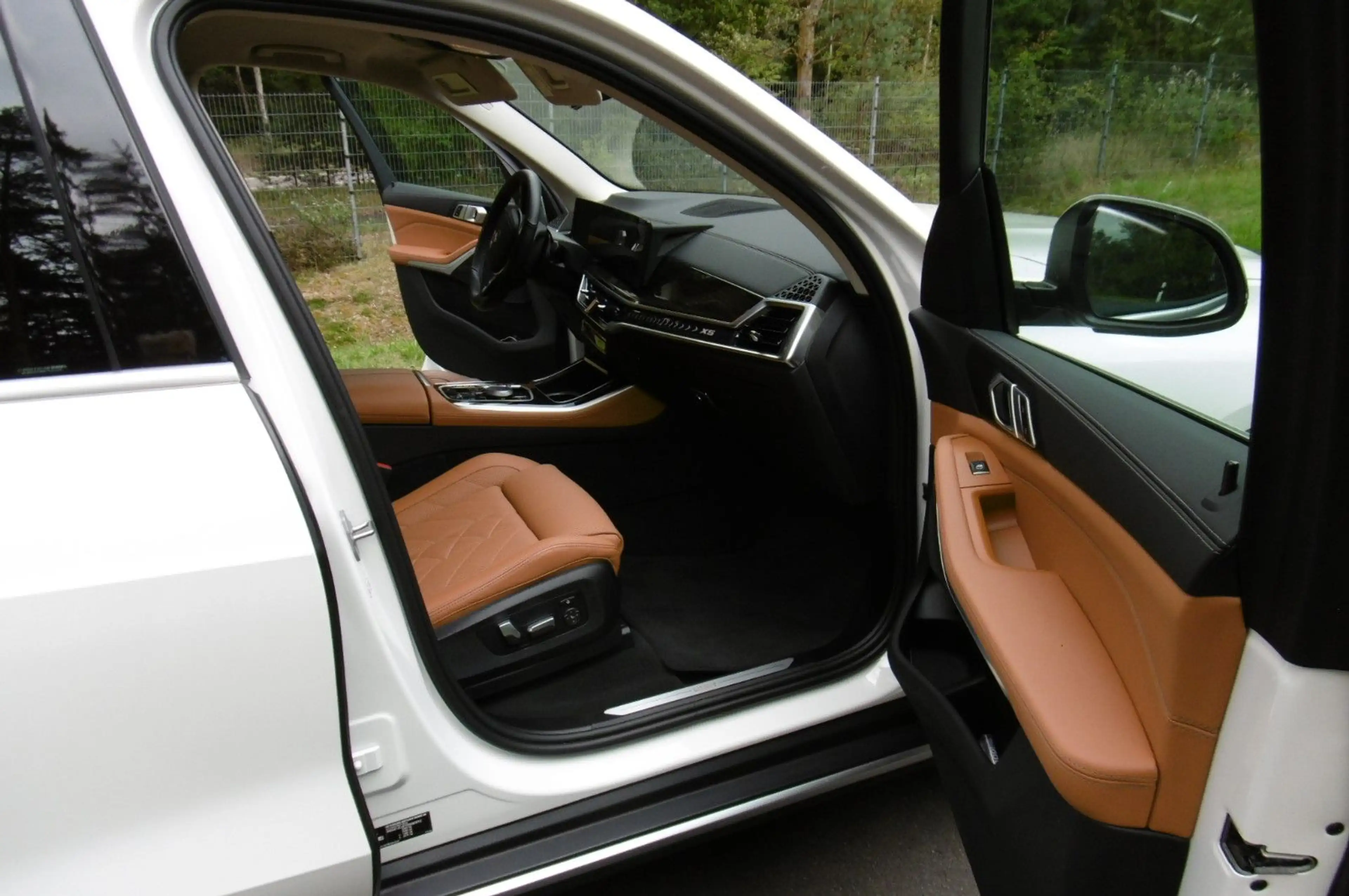 BMW X5 50 e xDrive — photo 10