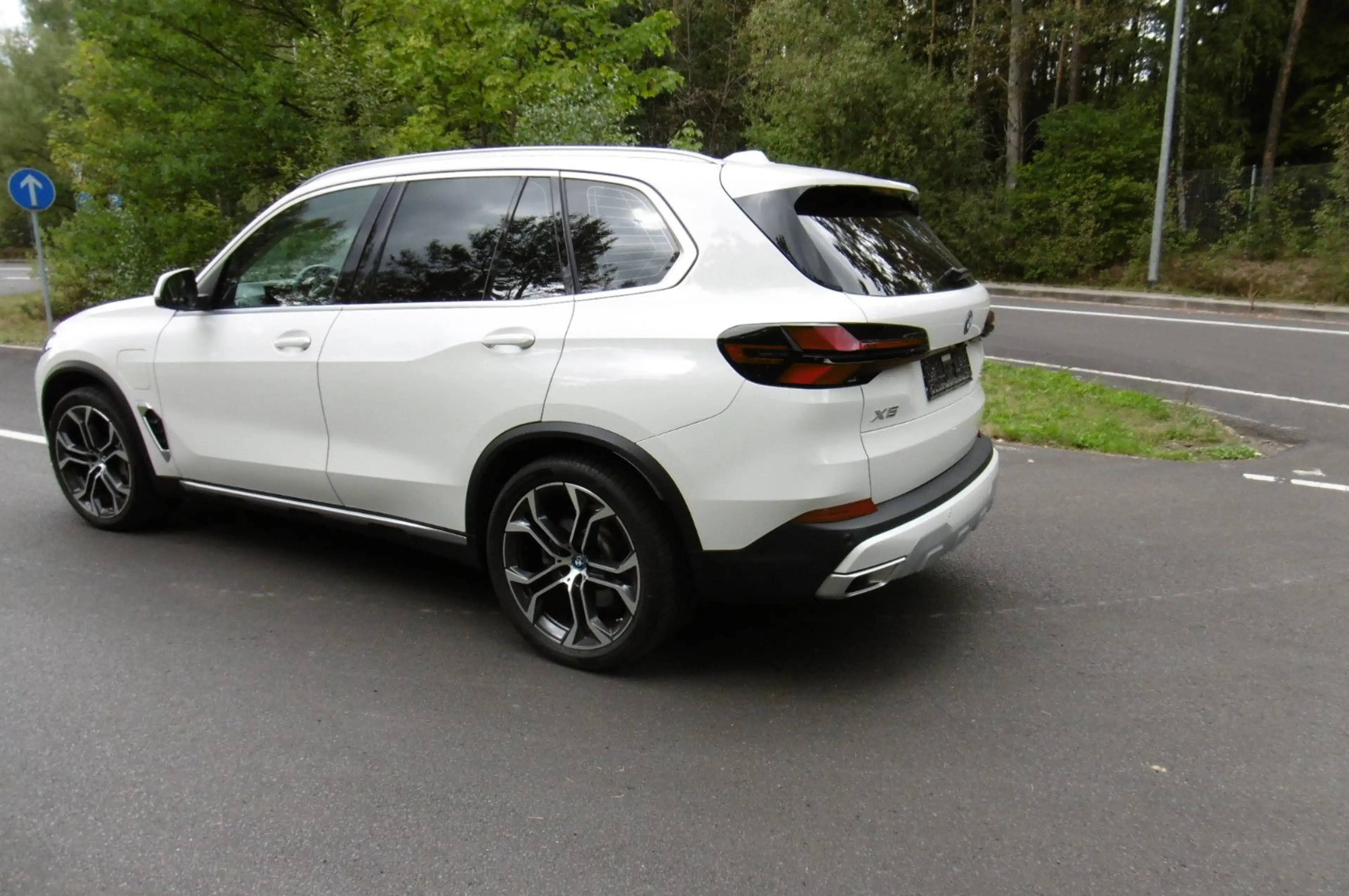 BMW X5 50 e xDrive — photo 5